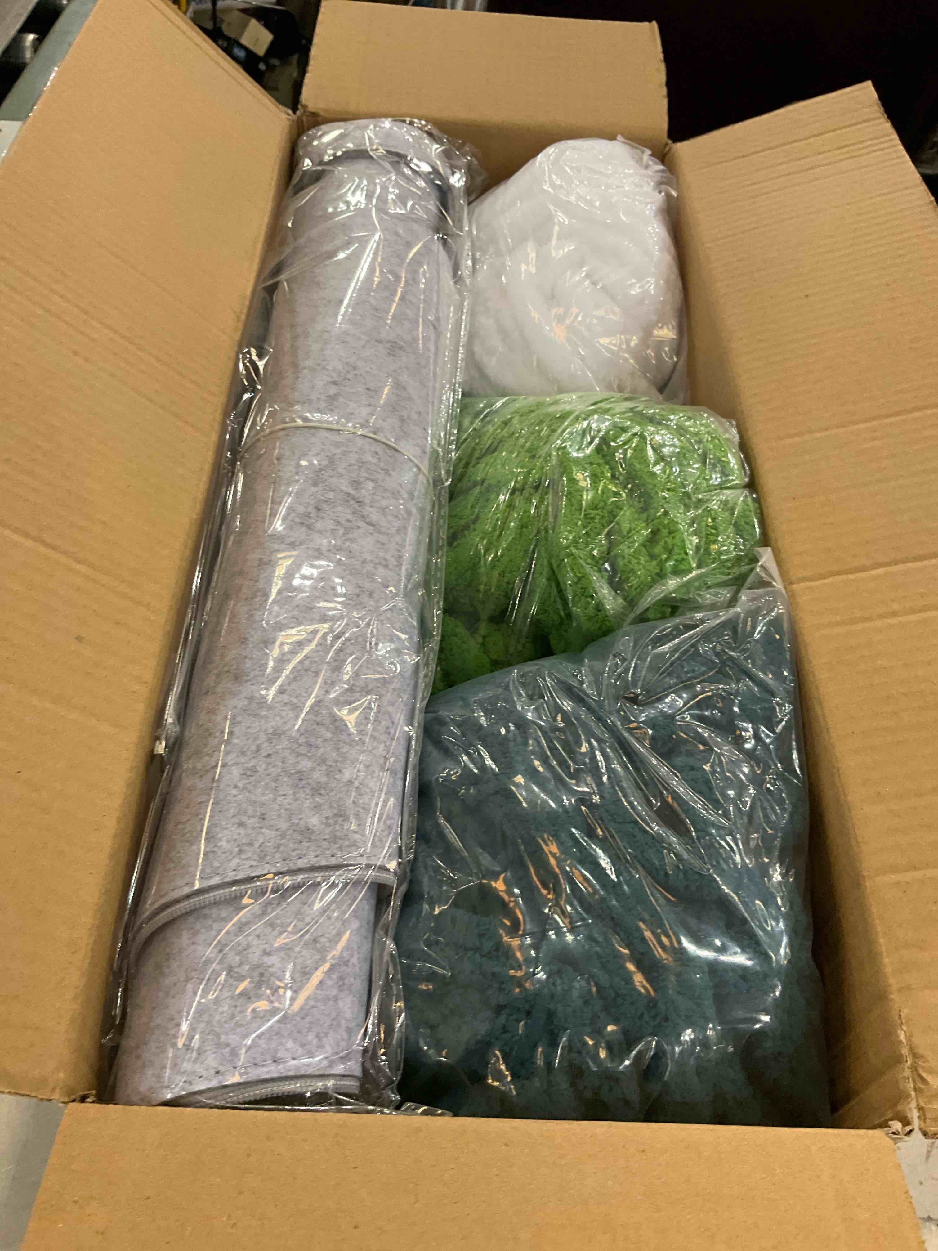 https://s3.amazonaws.com/lotting-images-prod/bidfta/PPE2500891_1746549405833.jpeg