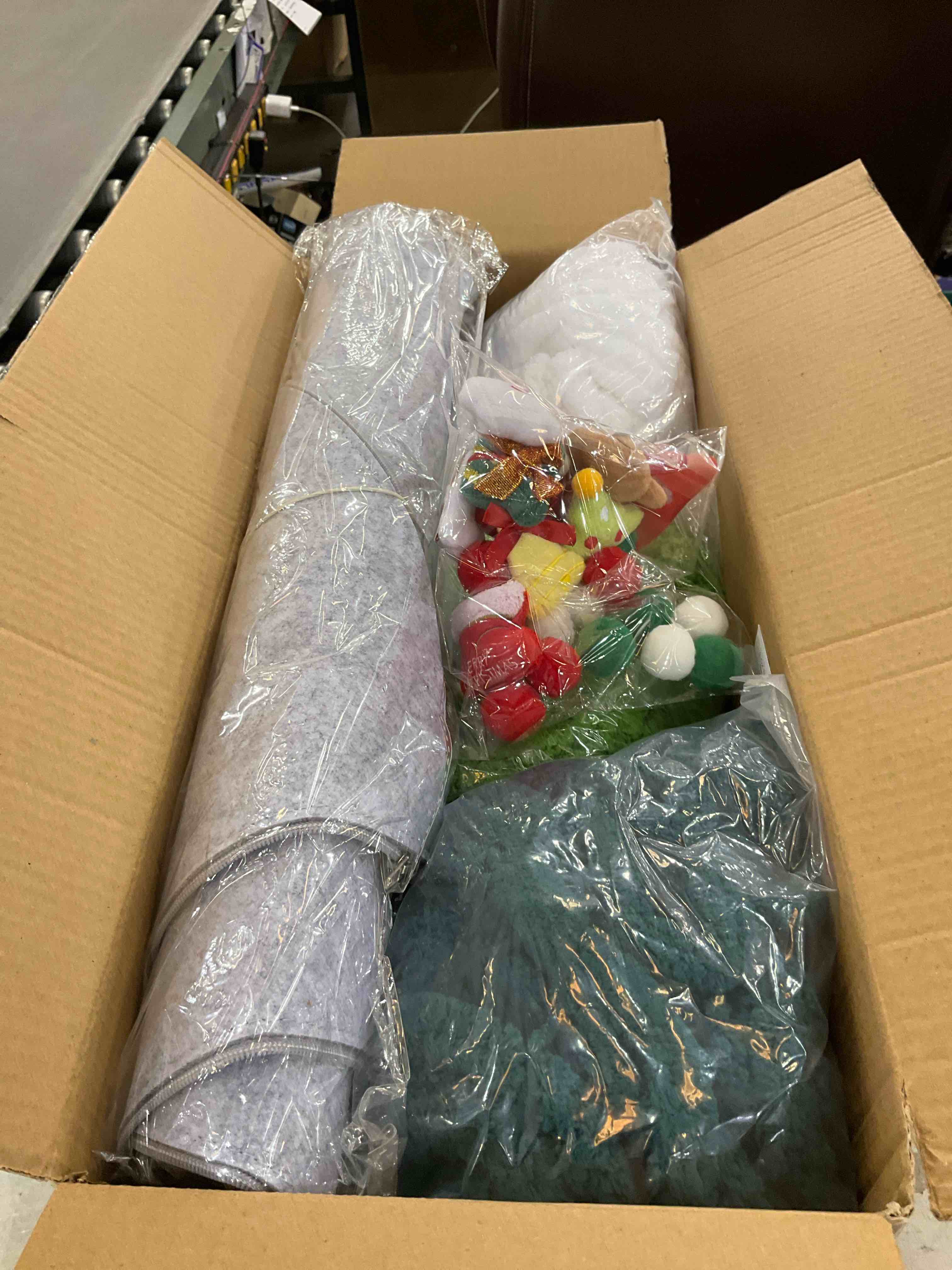 https://s3.amazonaws.com/lotting-images-prod/bidfta/PPE2500891_1746549421984.jpeg