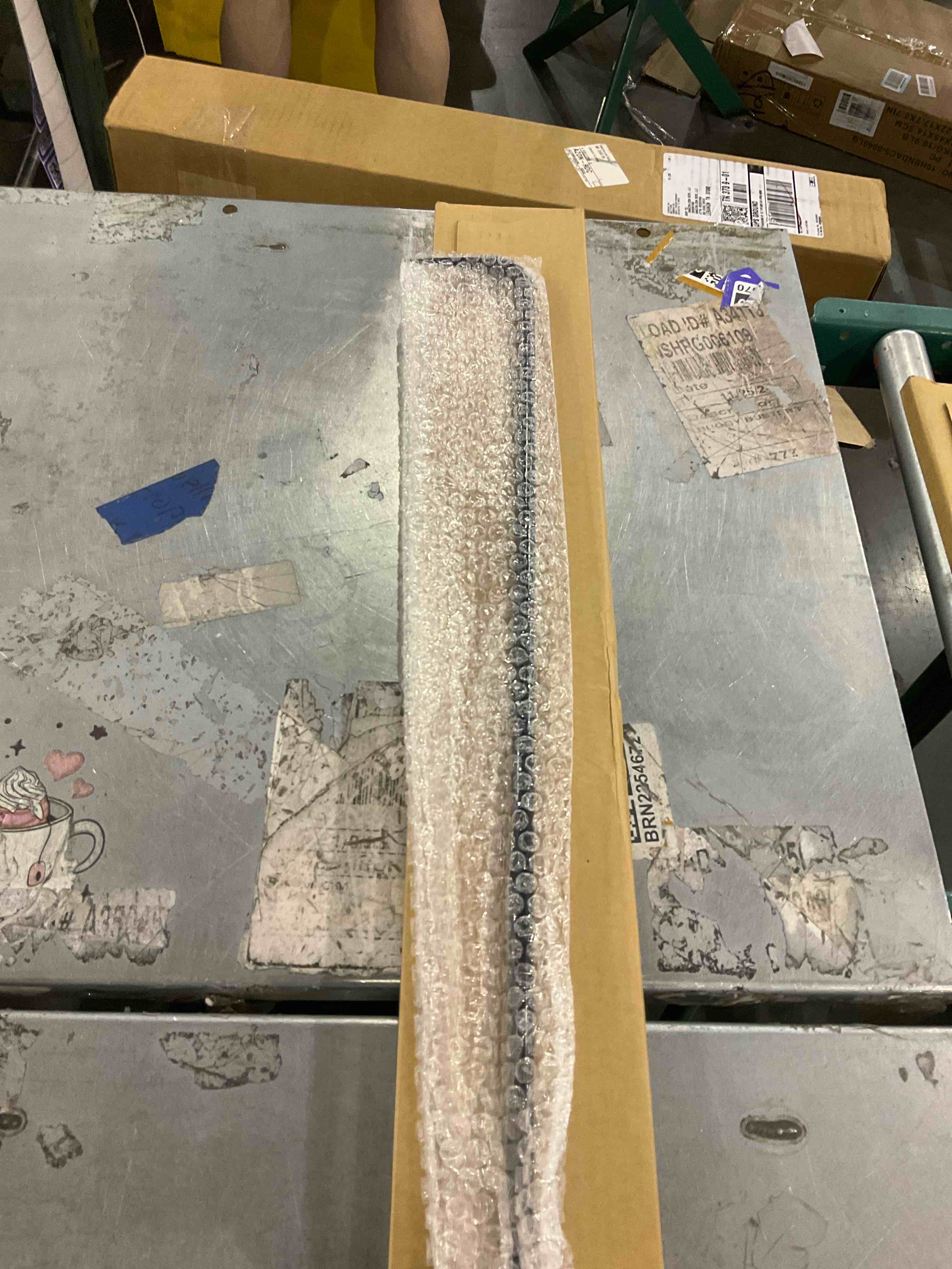 https://s3.amazonaws.com/lotting-images-prod/bidfta/PPE2500973_1746620439717.jpeg