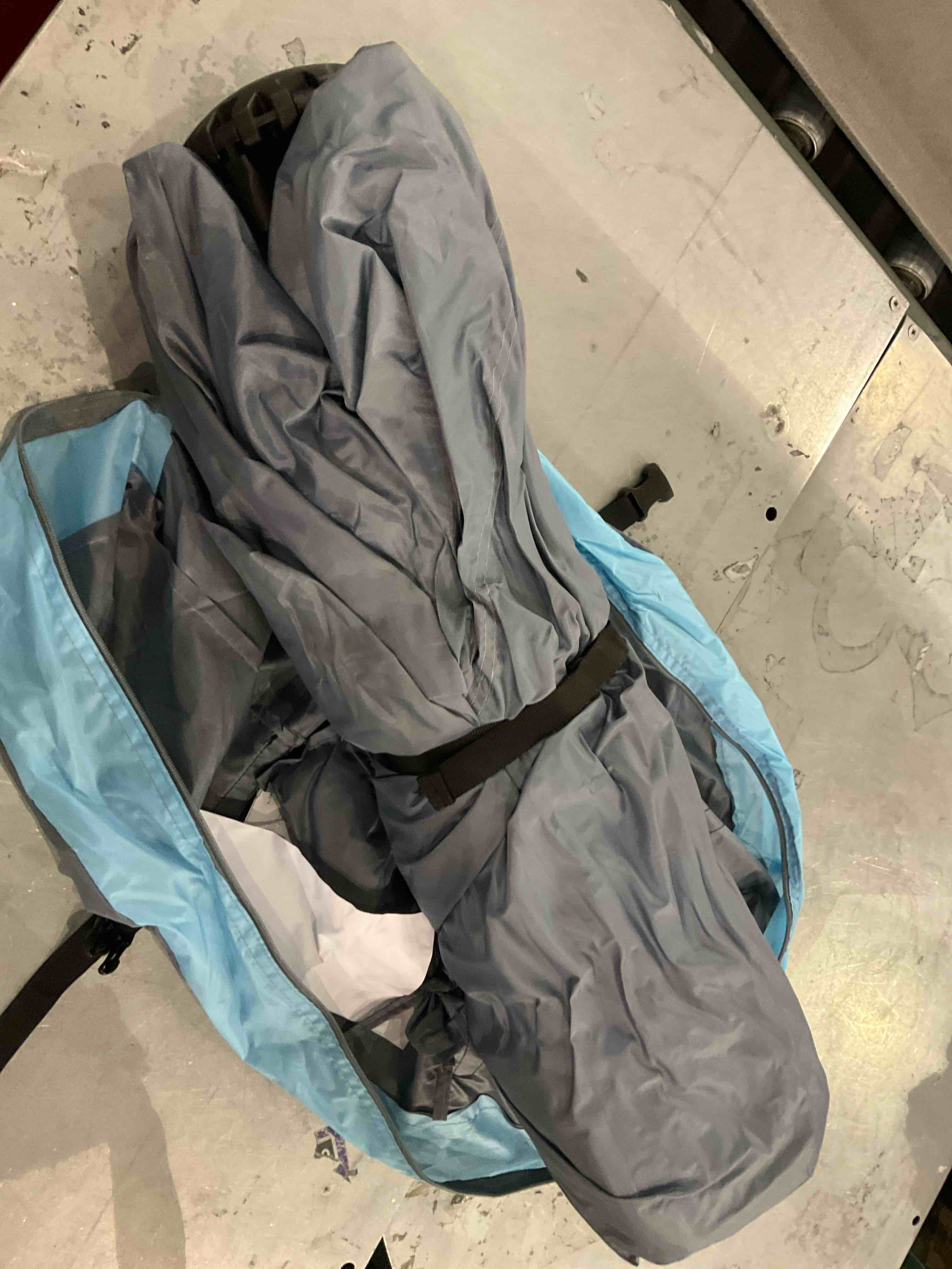 https://s3.amazonaws.com/lotting-images-prod/bidfta/PPE2501067_1746619094657.jpeg