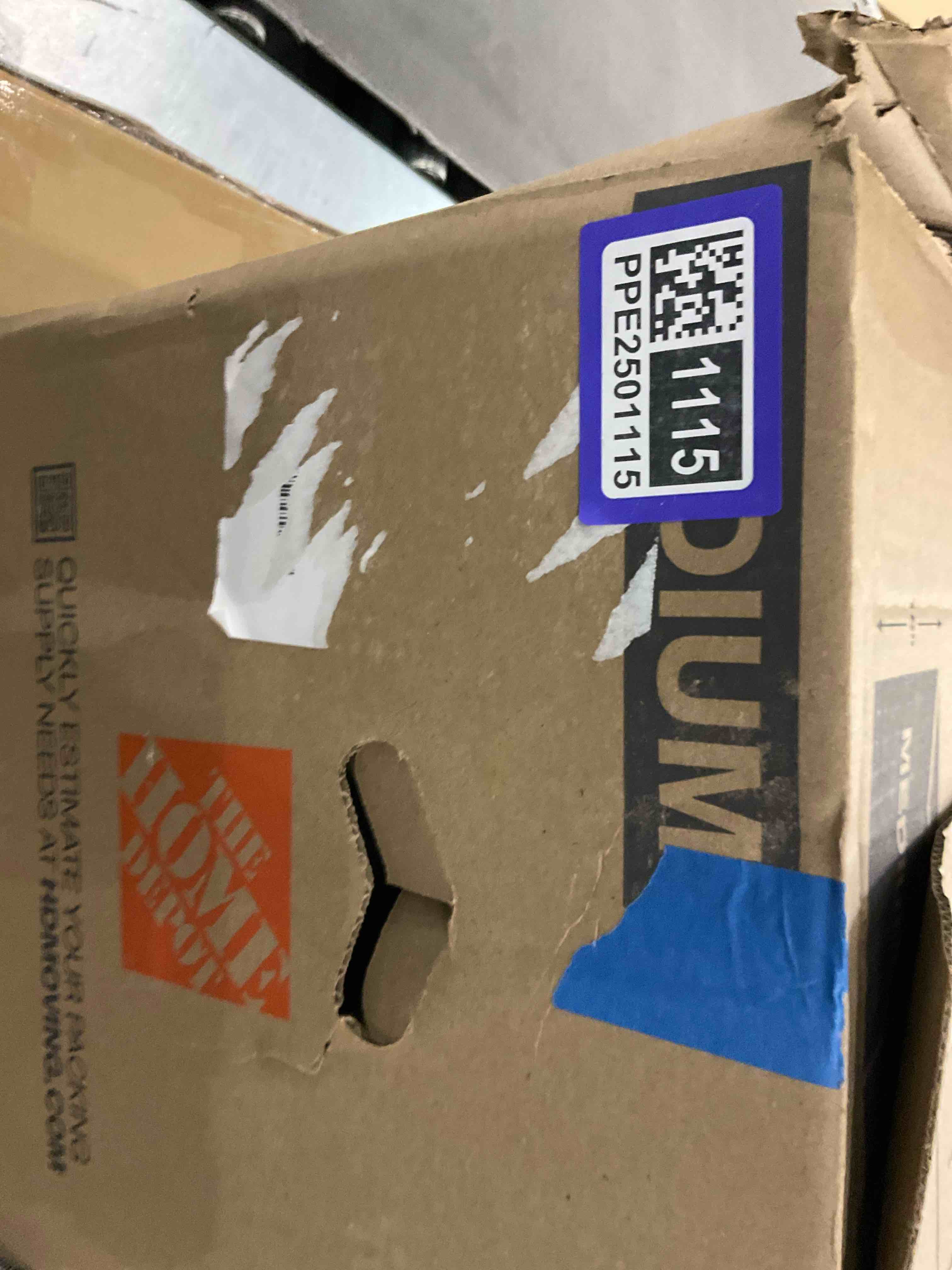 Electric Baby Swing for Infants to Toddler Portable Babies Swing Timing Function 5 Swing Speeds Bluetooth Touch Screen Music Speaker with 10 Preset Lullabies 5-Point Carabiner Gray