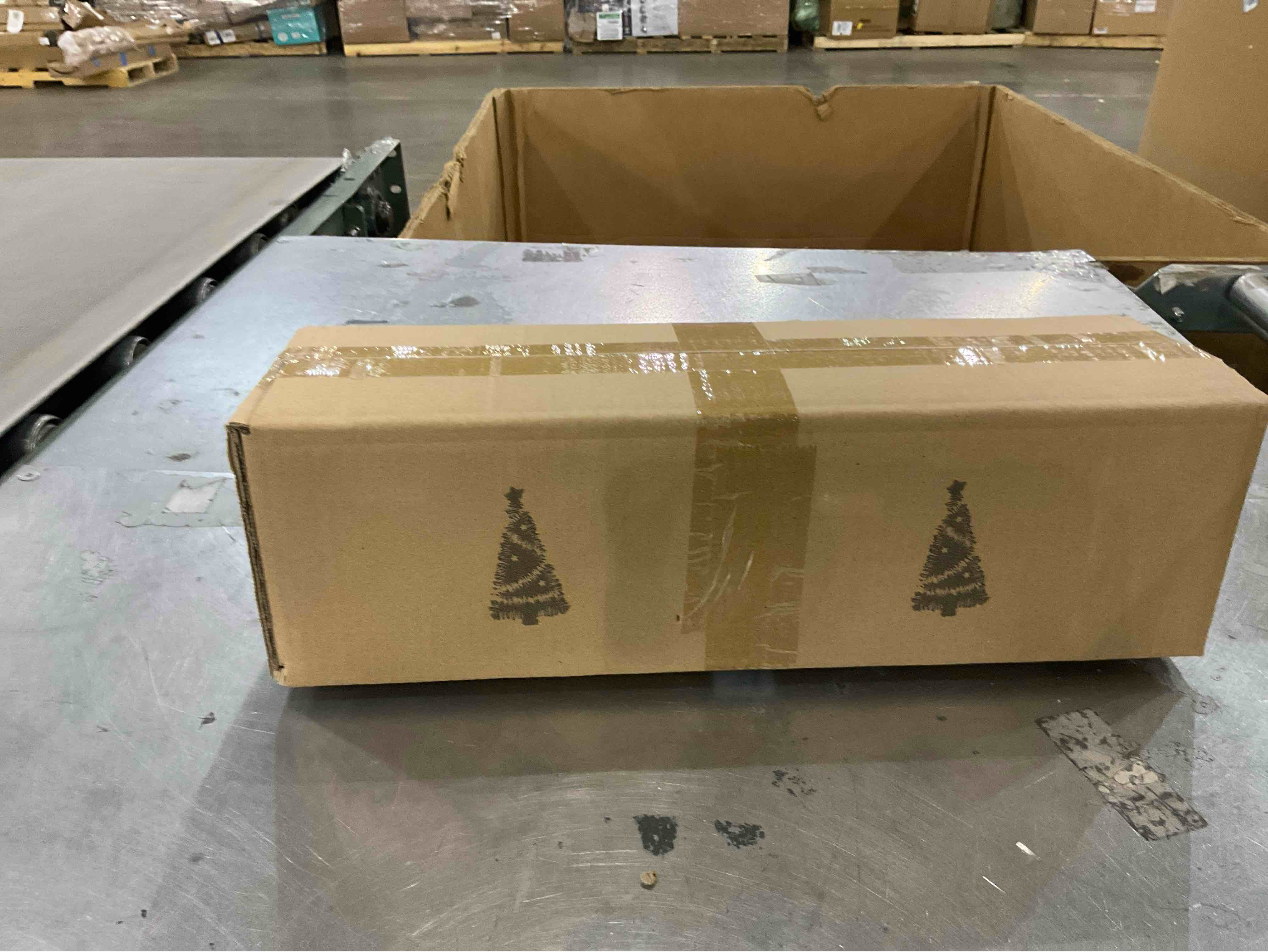 https://s3.amazonaws.com/lotting-images-prod/bidfta/PPE2501417_1746636299650.jpeg