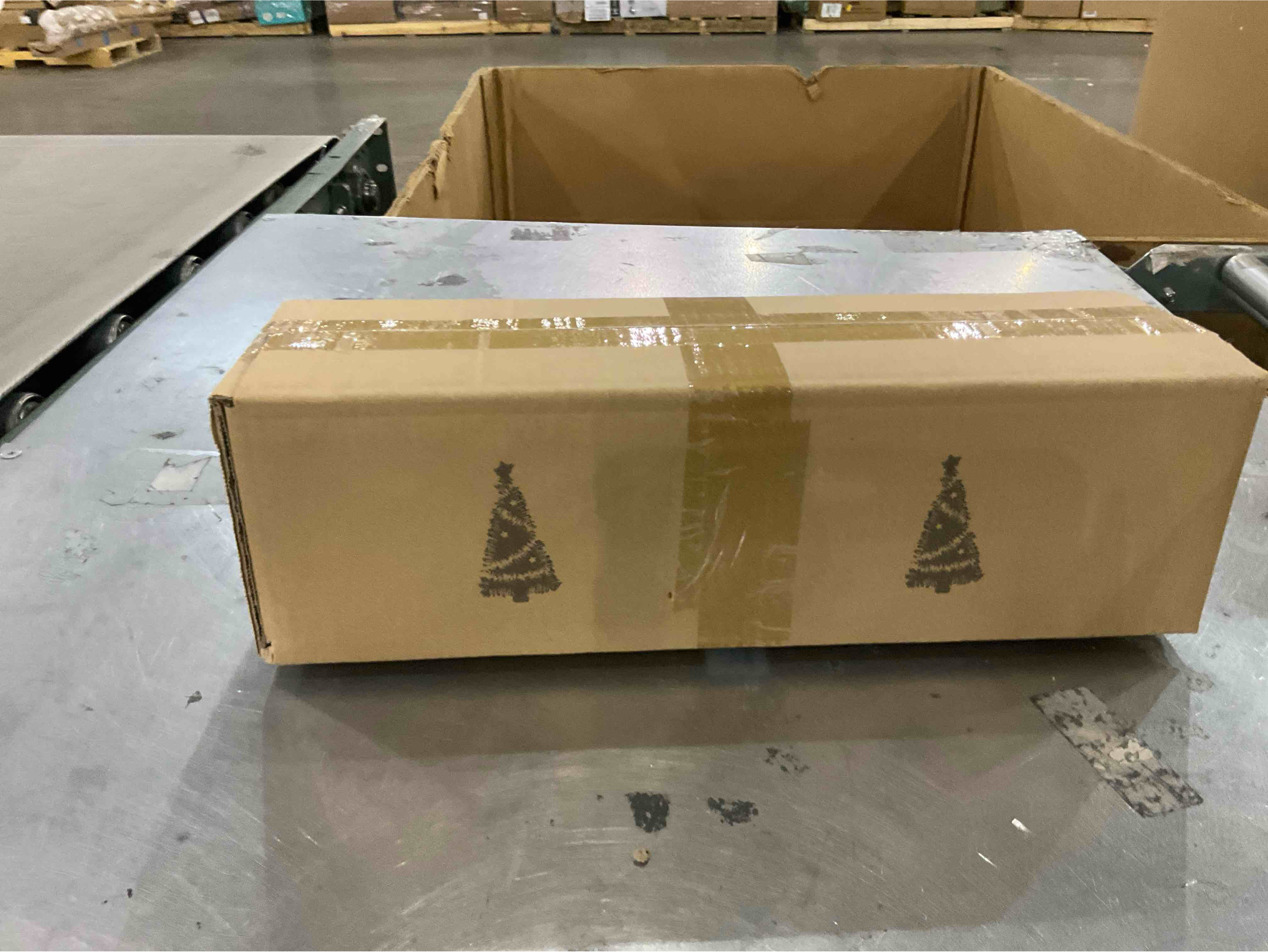 https://s3.amazonaws.com/lotting-images-prod/bidfta/PPE2501421_1746636300650.jpeg