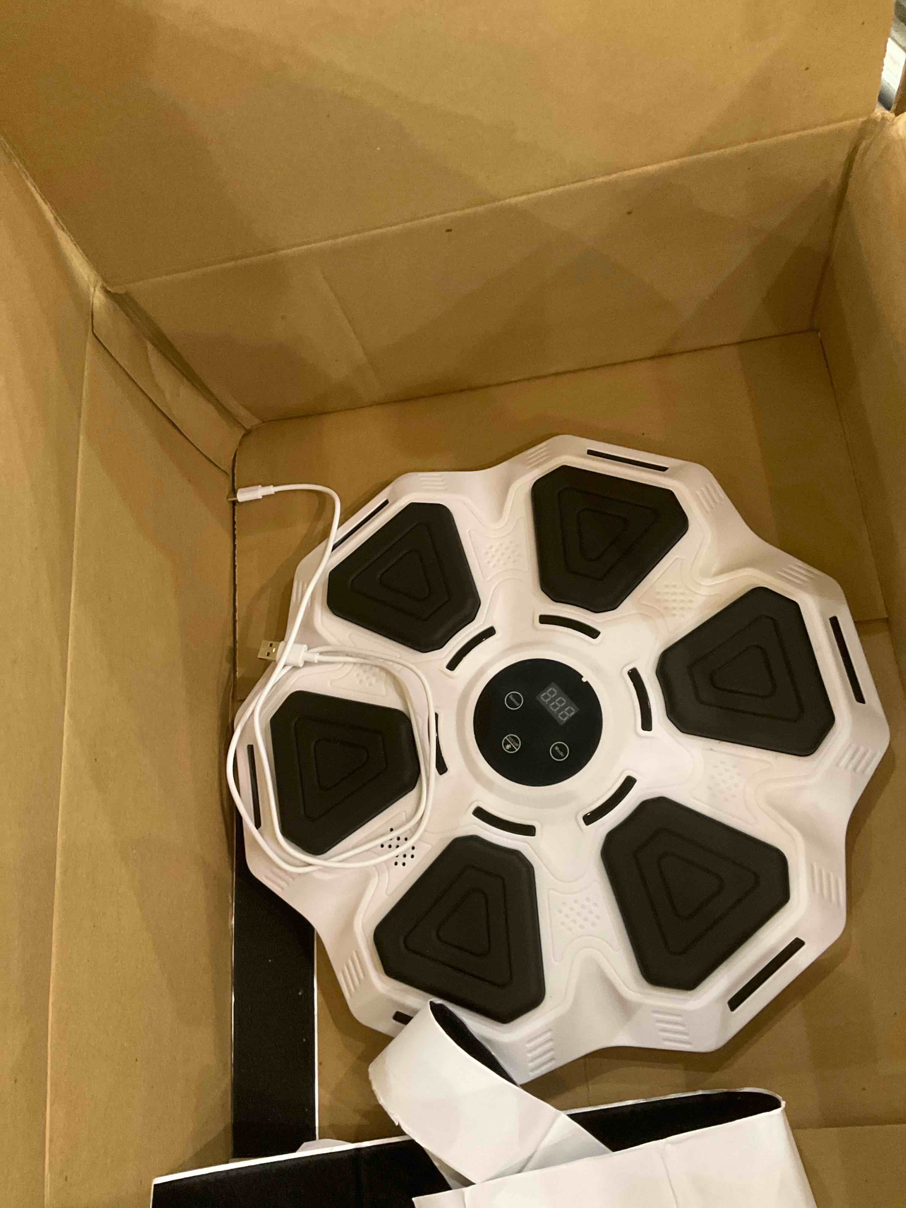https://s3.amazonaws.com/lotting-images-prod/bidfta/PPE2501512_1746630639263.jpeg