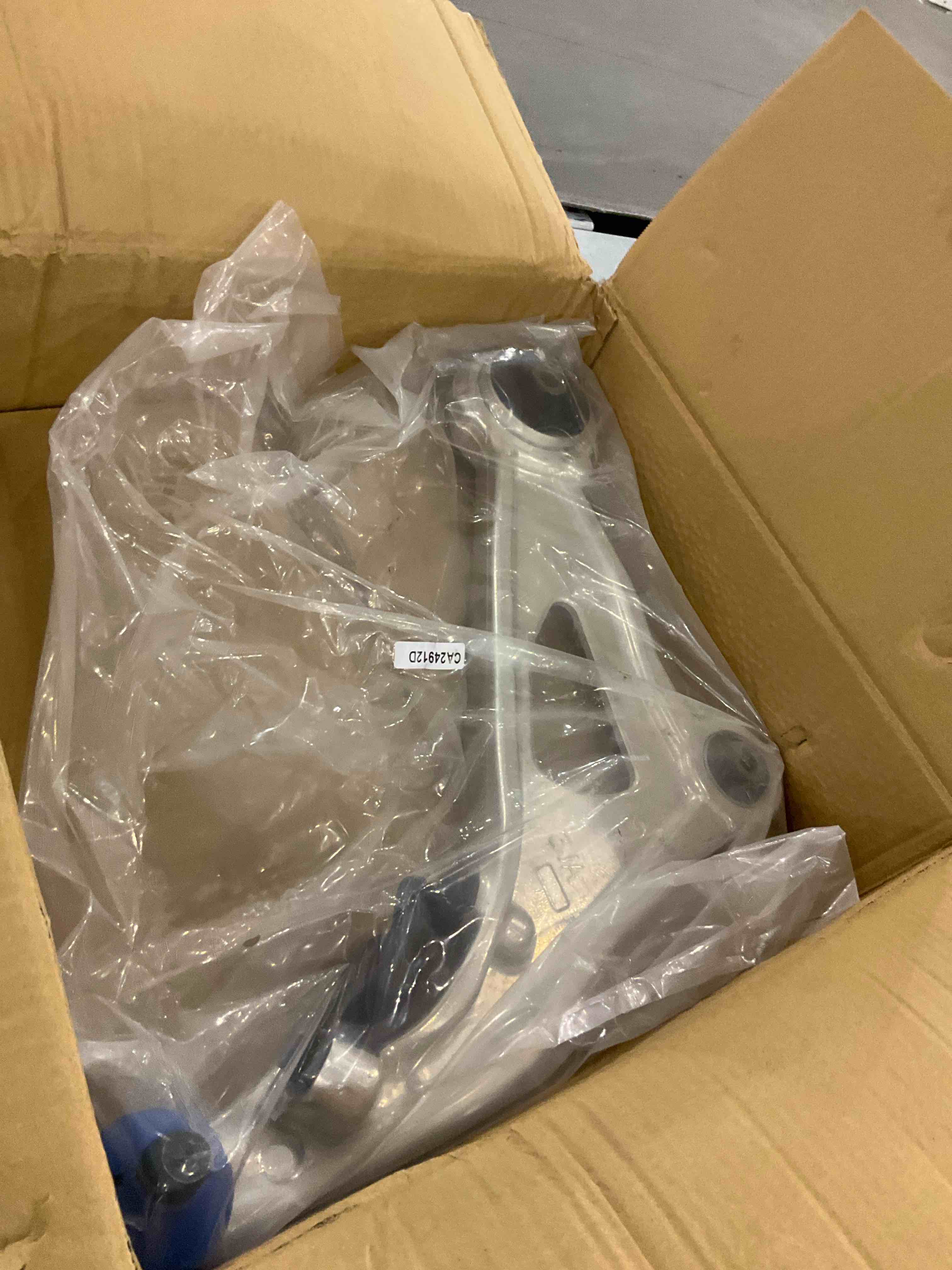 https://s3.amazonaws.com/lotting-images-prod/bidfta/PPE2501543_1746626687300.jpeg