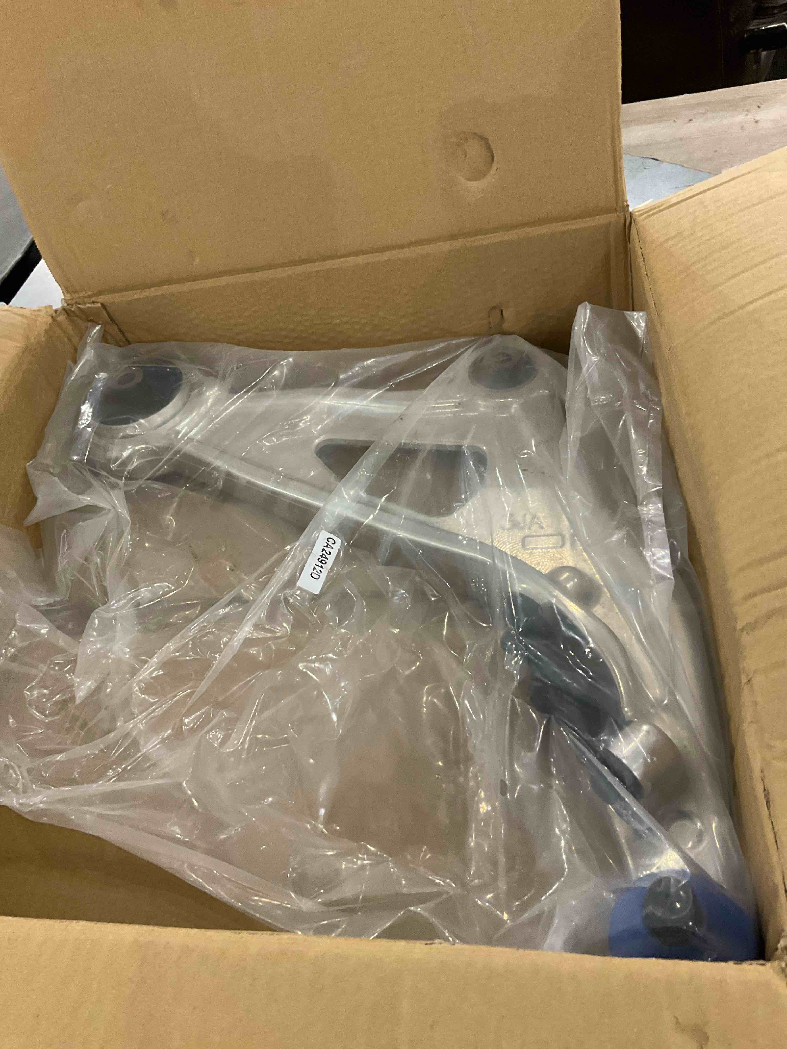 https://s3.amazonaws.com/lotting-images-prod/bidfta/PPE2501543_1746626690061.jpeg