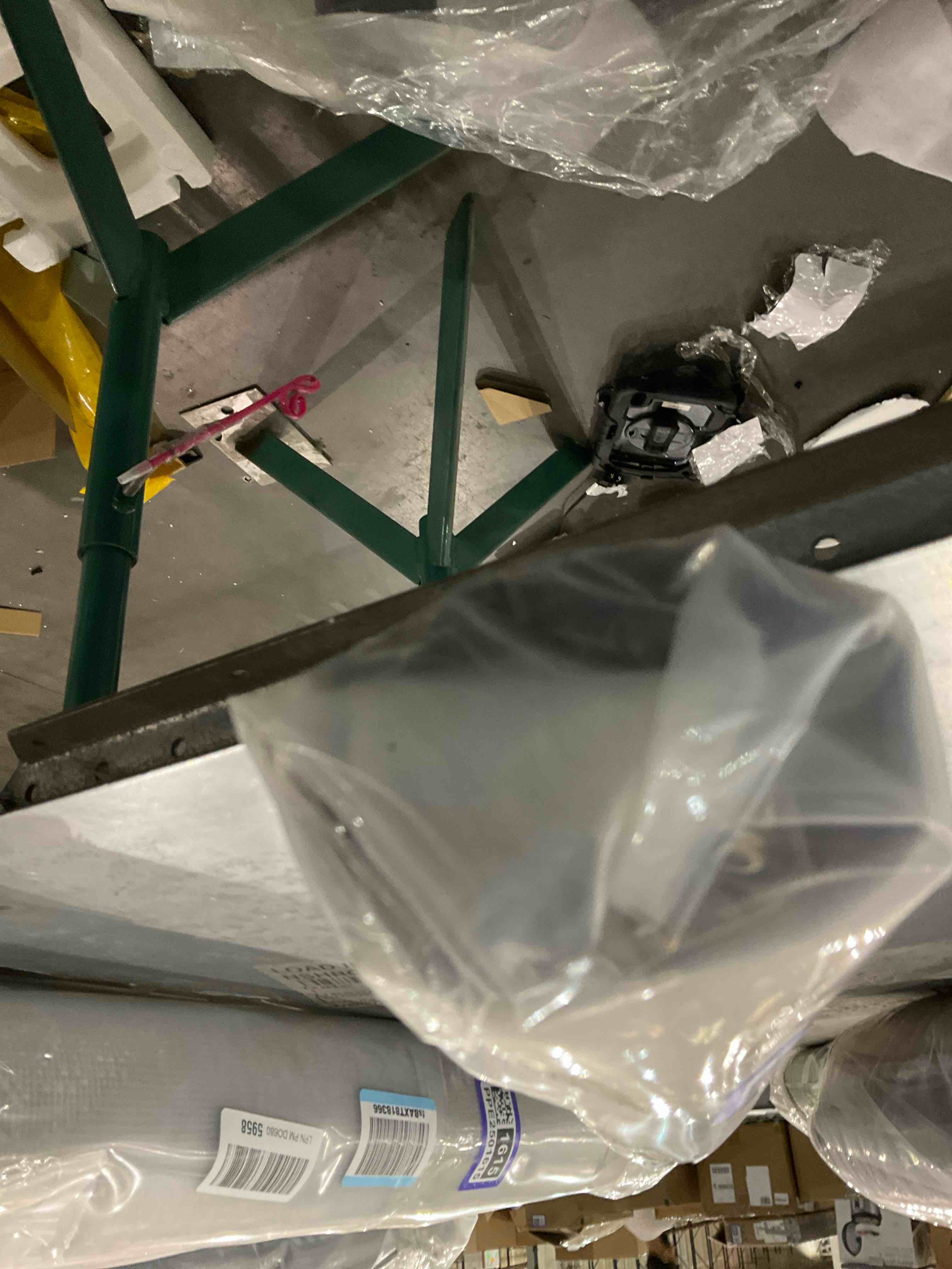 https://s3.amazonaws.com/lotting-images-prod/bidfta/PPE2501617_1746629066877.jpeg
