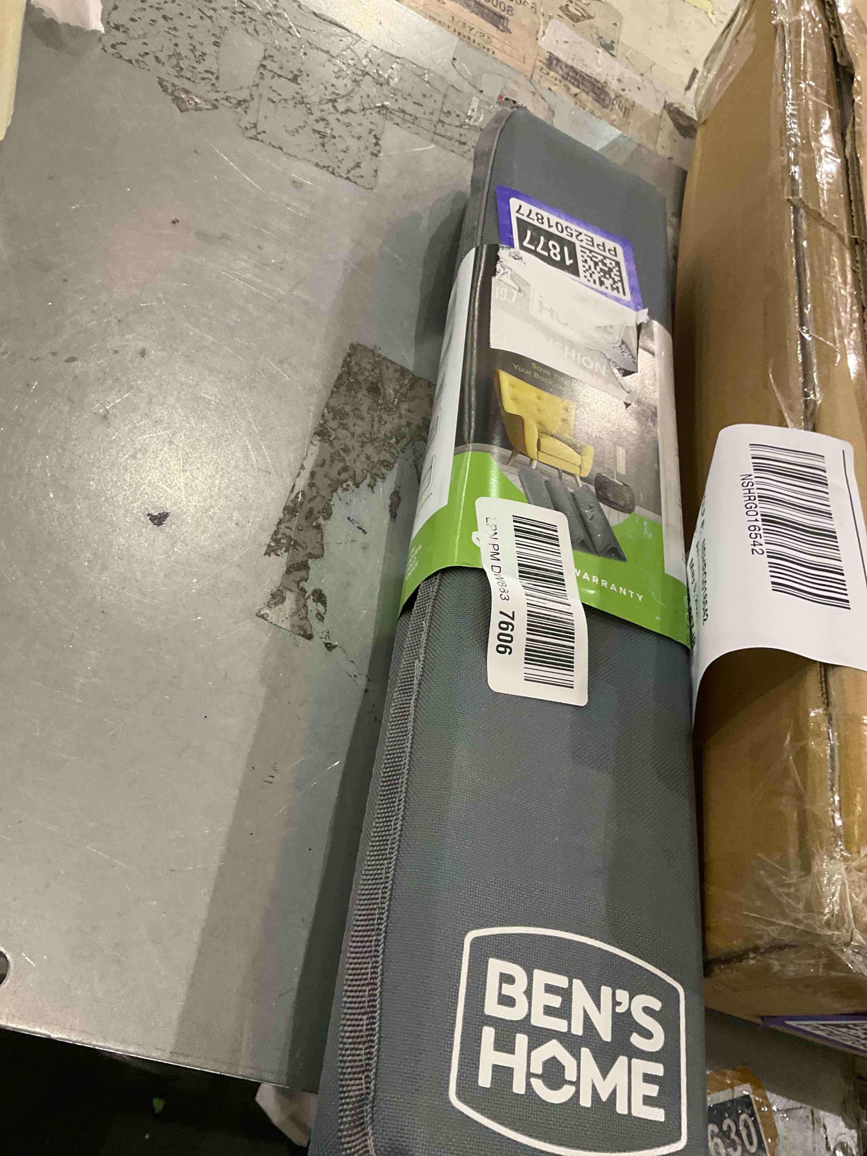 https://s3.amazonaws.com/lotting-images-prod/bidfta/PPE2501877_1746638443355.jpeg