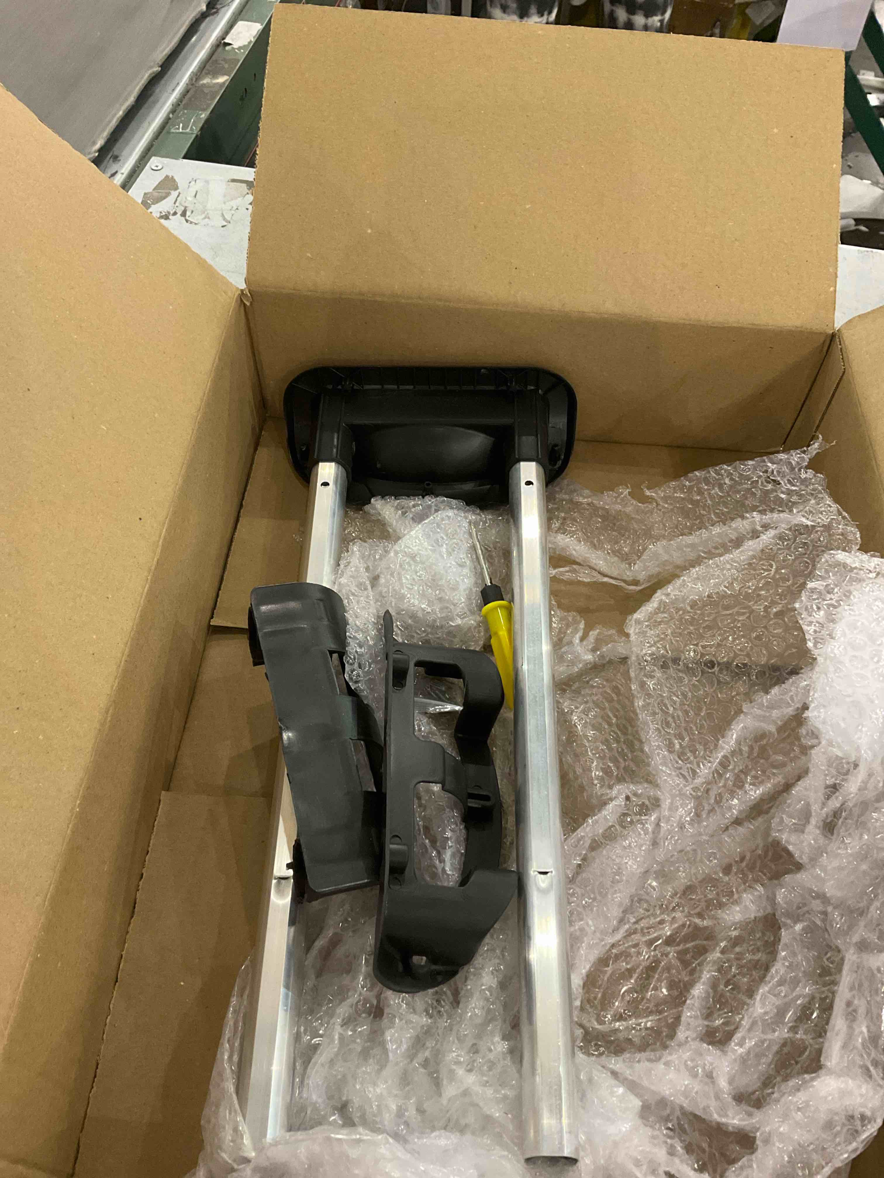 https://s3.amazonaws.com/lotting-images-prod/bidfta/PPE2501991_1746639301864.jpeg