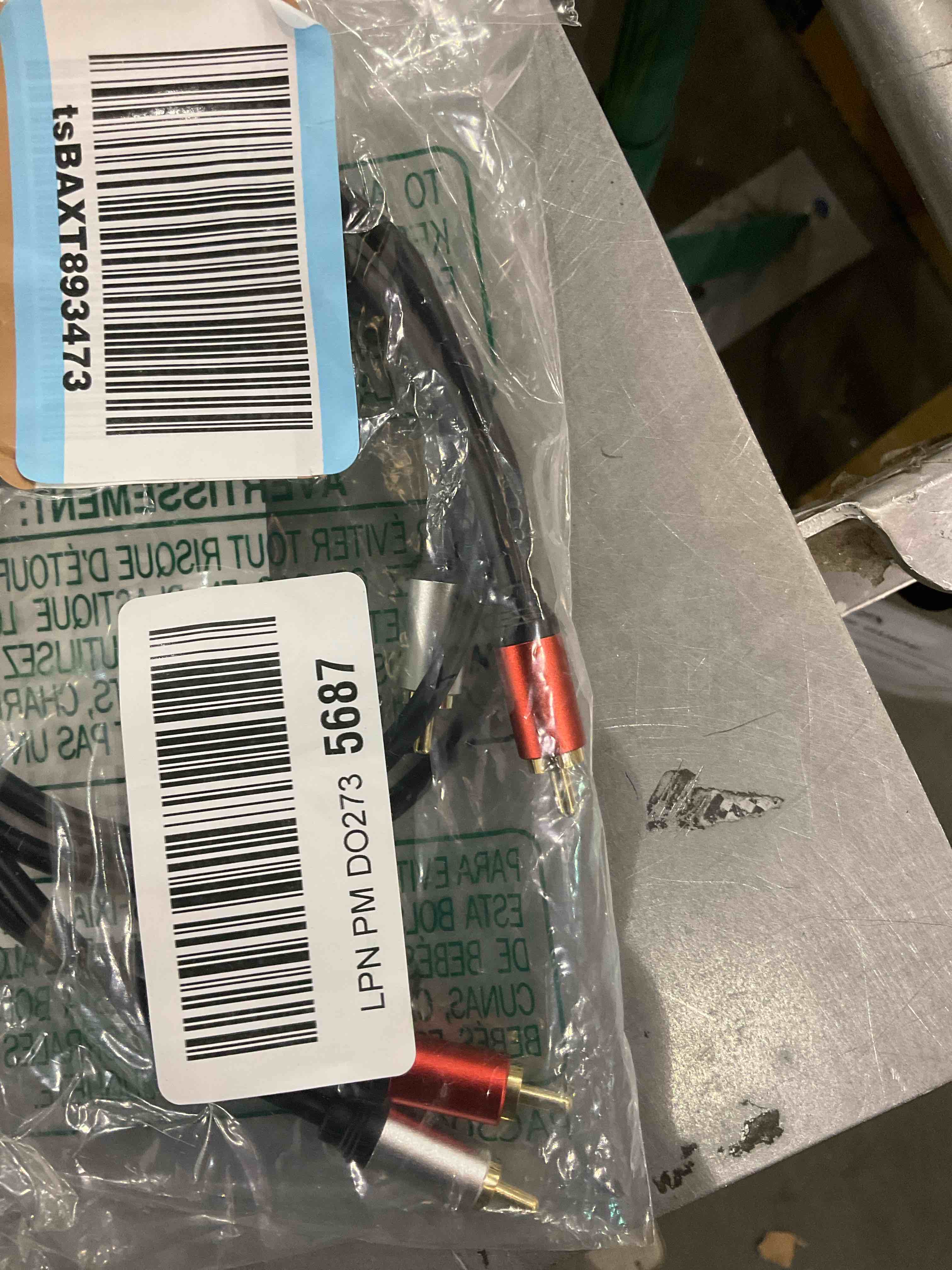 https://s3.amazonaws.com/lotting-images-prod/bidfta/PPE2502224_1746644121616.jpeg