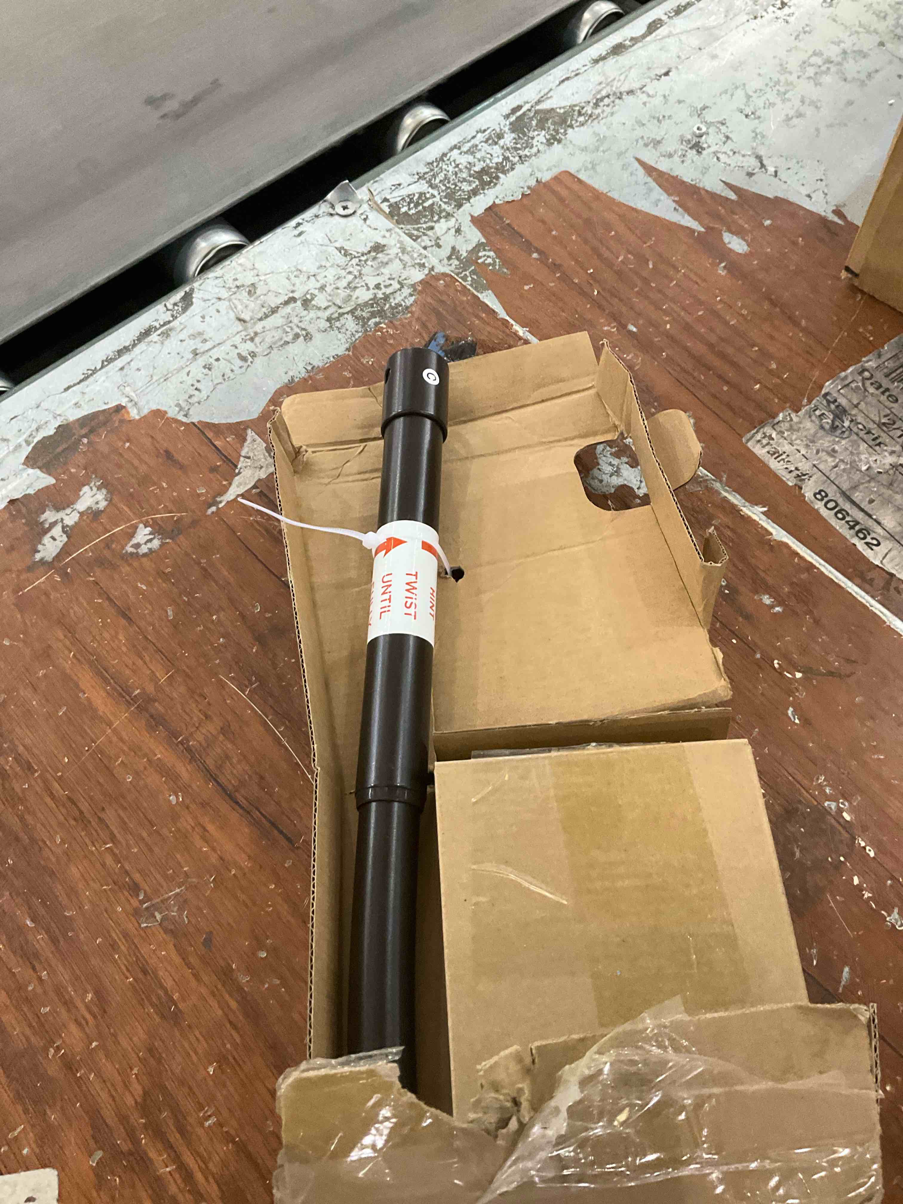 https://s3.amazonaws.com/lotting-images-prod/bidfta/PPE2502480_1746711352151.jpeg