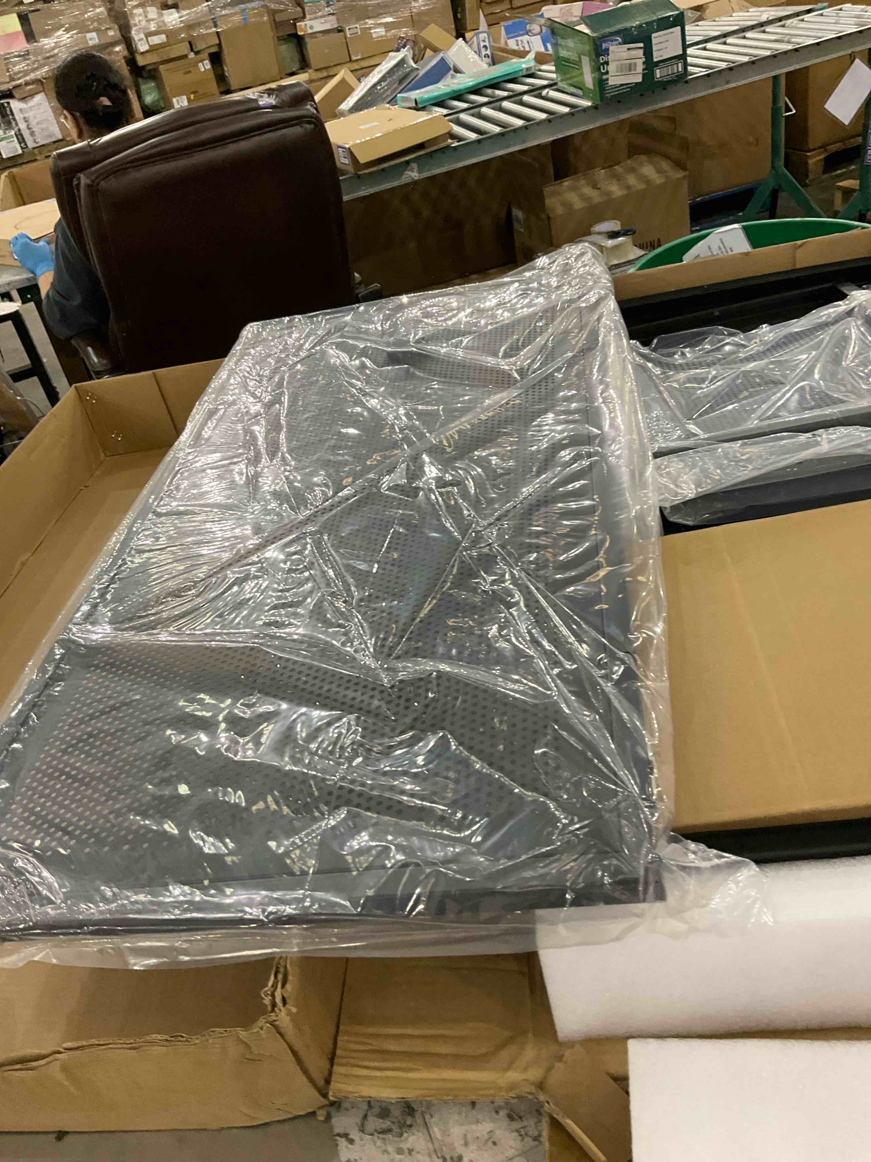 https://s3.amazonaws.com/lotting-images-prod/bidfta/PPE2502709_1746723526803.jpeg