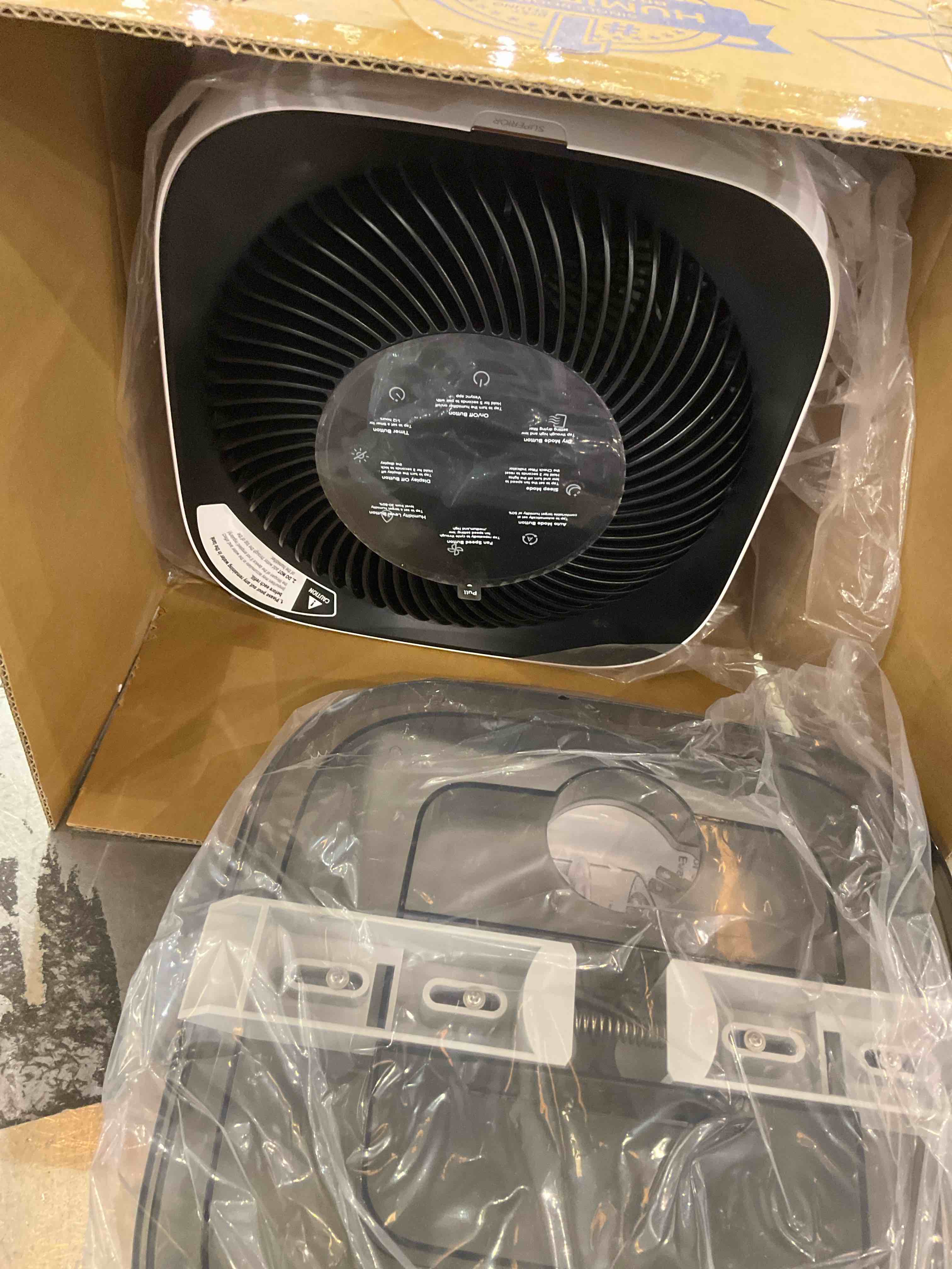 https://s3.amazonaws.com/lotting-images-prod/bidfta/PPE2502794_1746719540897.jpeg