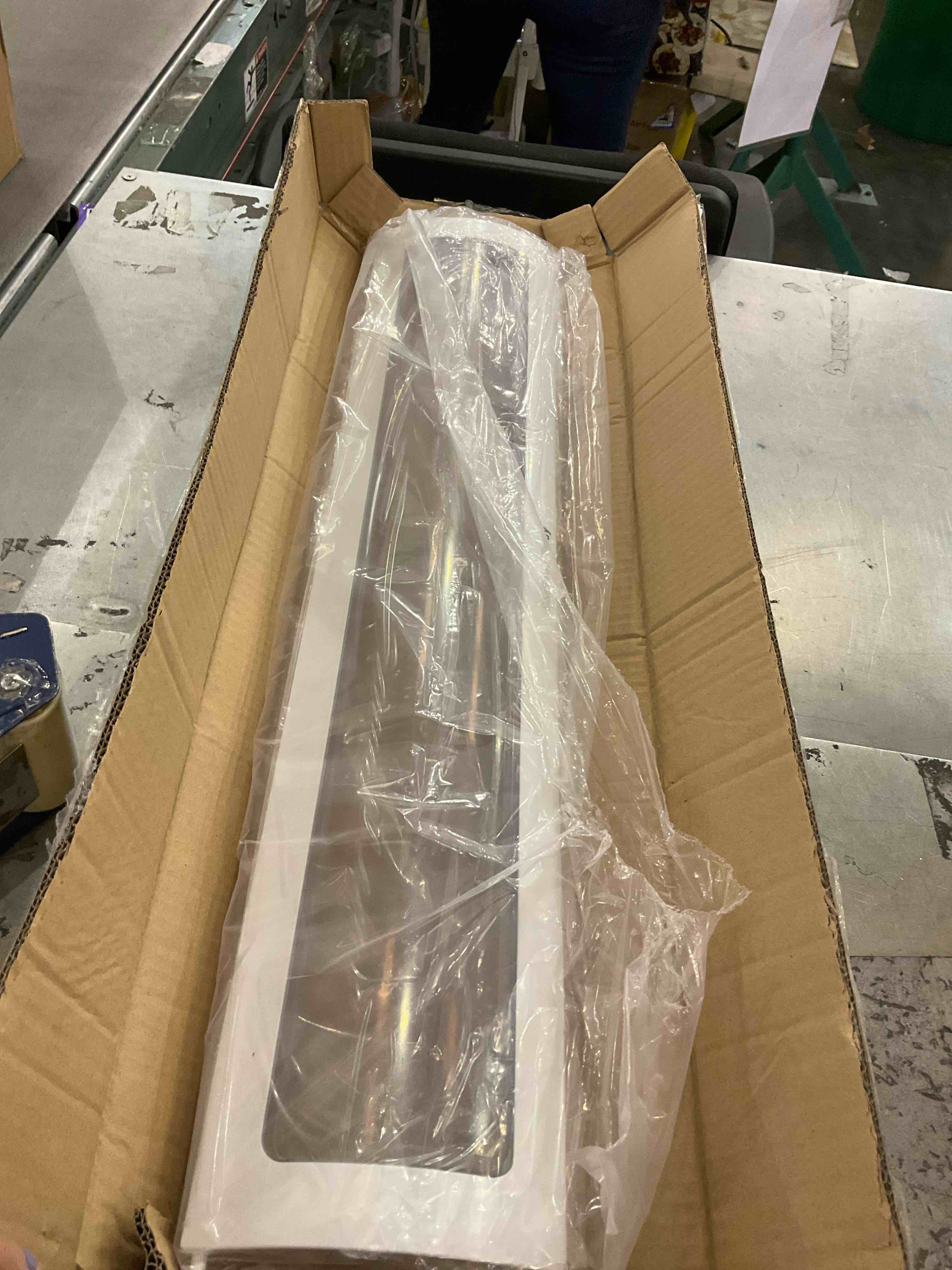 https://s3.amazonaws.com/lotting-images-prod/bidfta/PPE2502887_1746723632133.jpeg