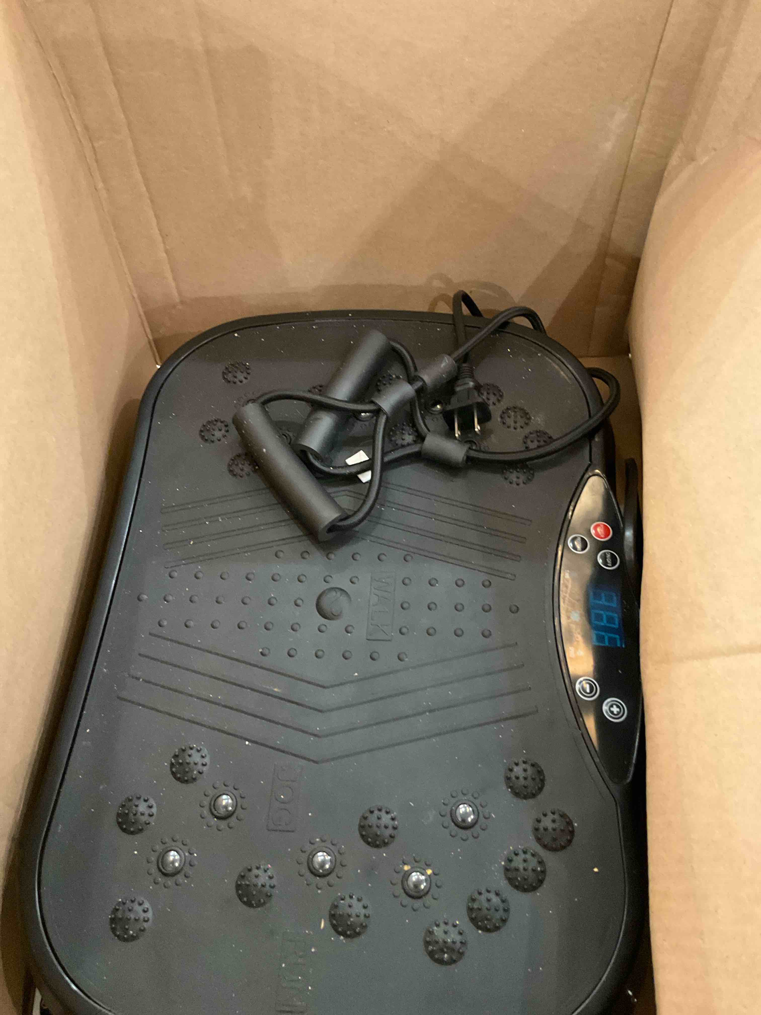 https://s3.amazonaws.com/lotting-images-prod/bidfta/PPE2502976_1746728856352.jpeg