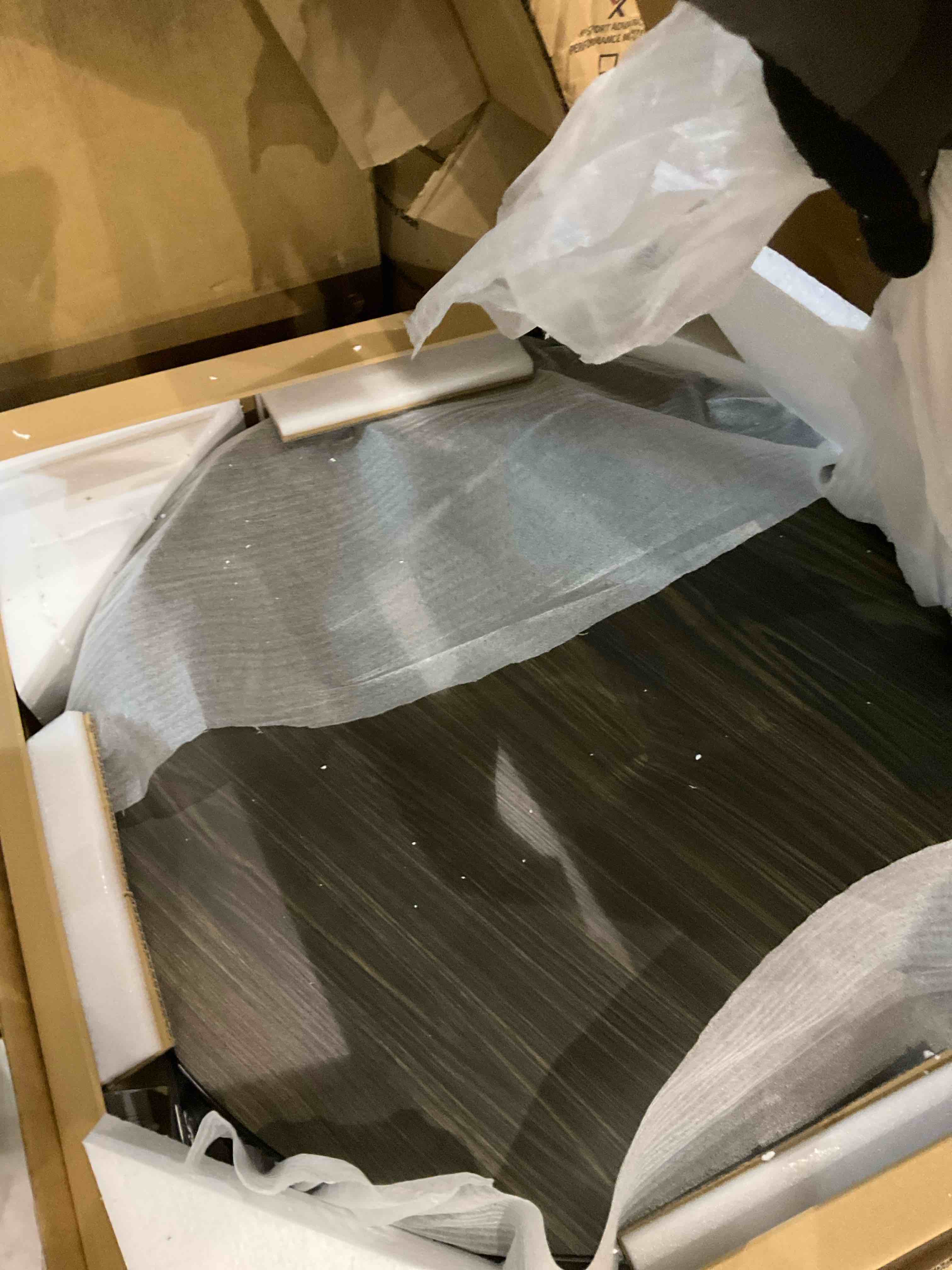 https://s3.amazonaws.com/lotting-images-prod/bidfta/PPE2503157_1746703490835.jpeg