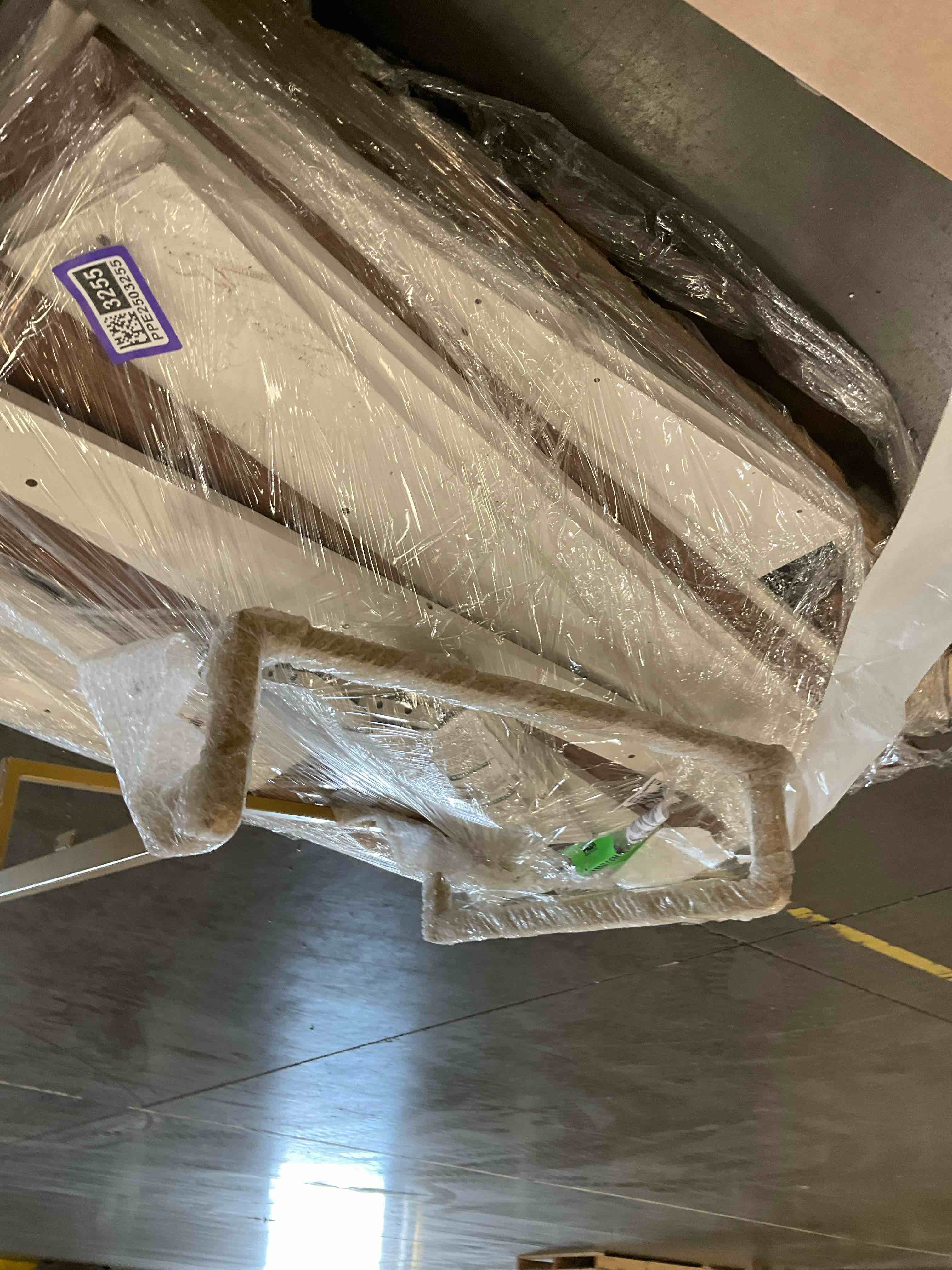 https://s3.amazonaws.com/lotting-images-prod/bidfta/PPE2503255_1746712690755.jpeg
