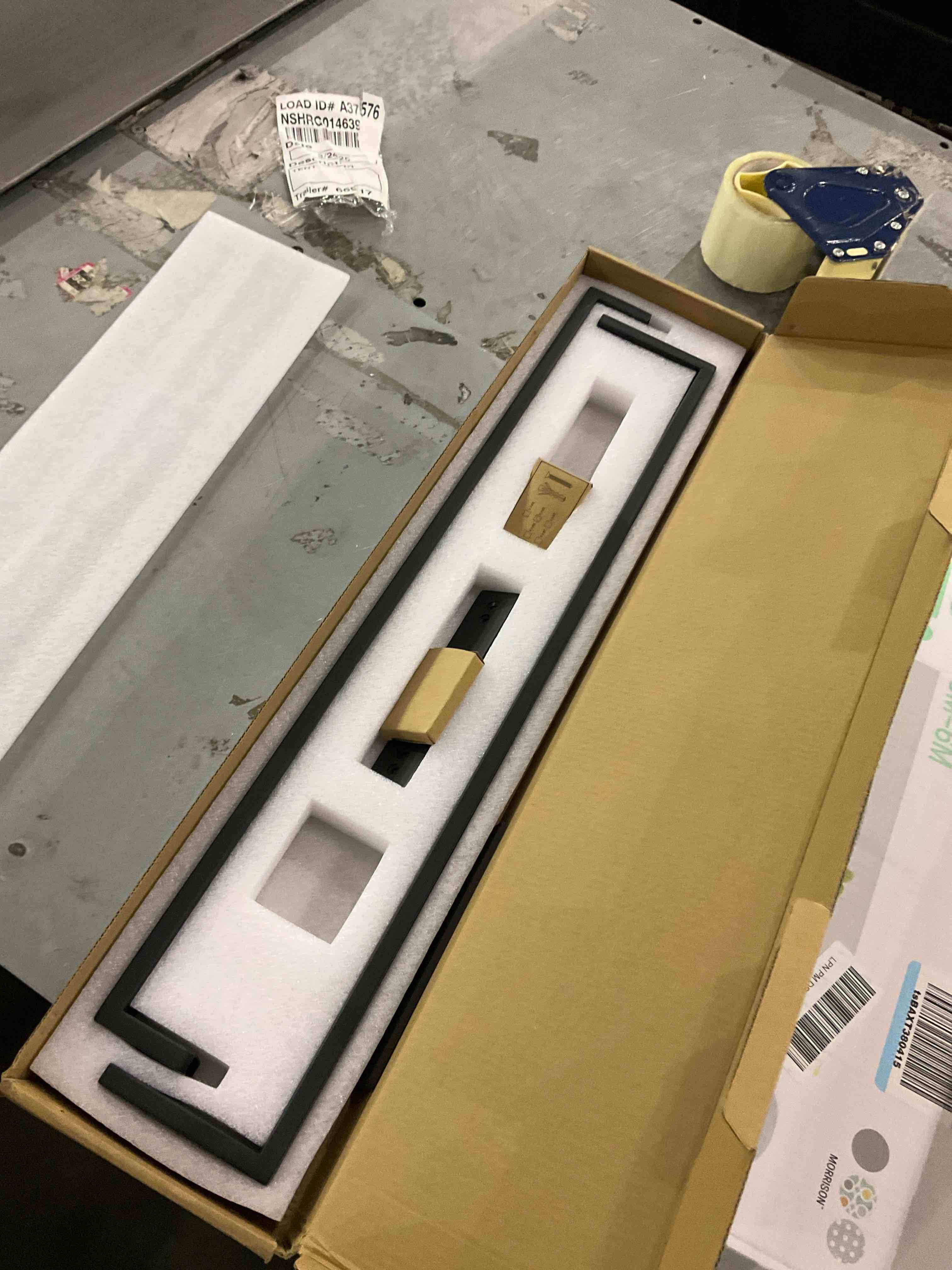 https://s3.amazonaws.com/lotting-images-prod/bidfta/PPE2503308_1746616803154.jpeg