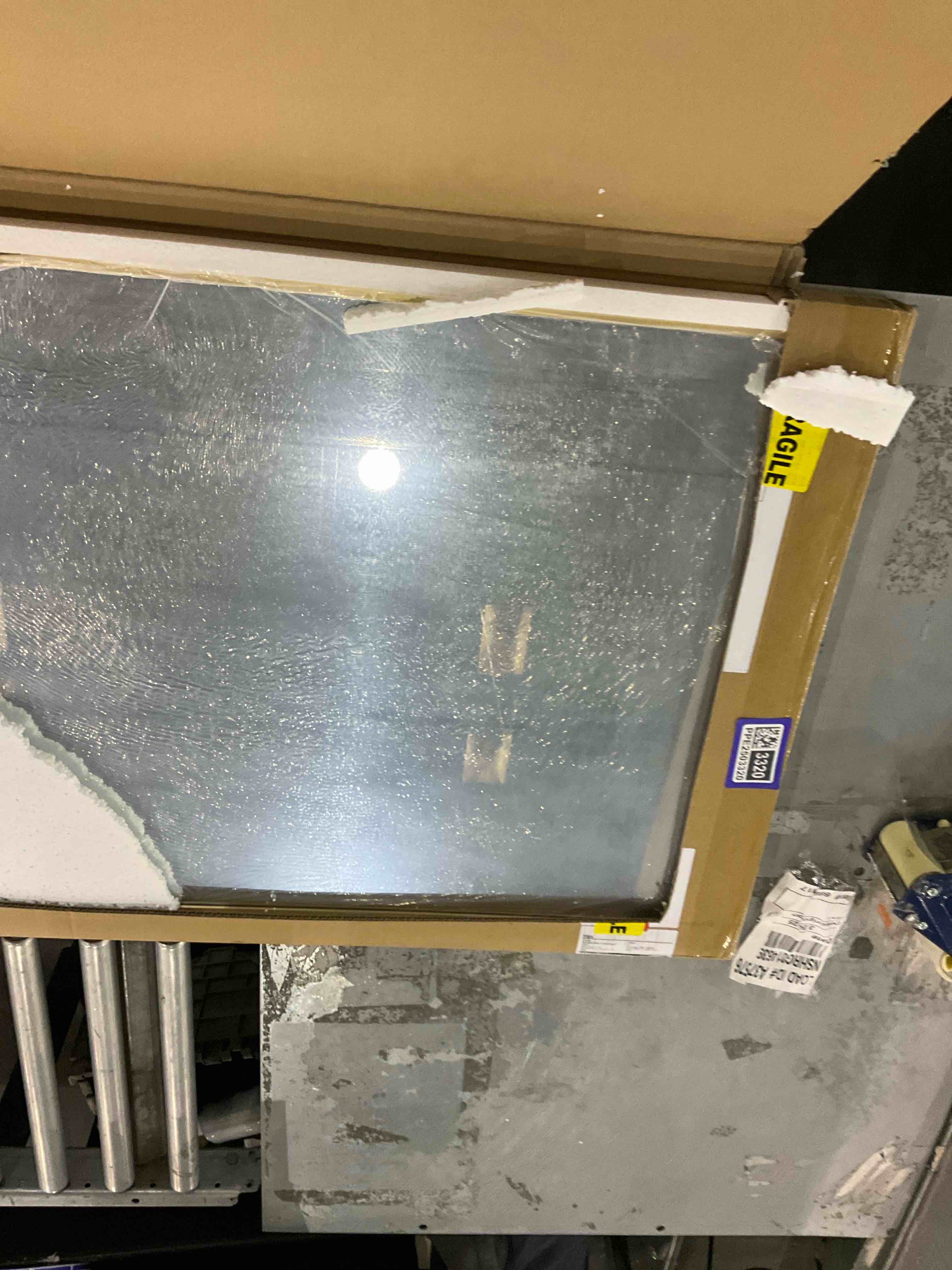 https://s3.amazonaws.com/lotting-images-prod/bidfta/PPE2503320_1746618239515.jpeg