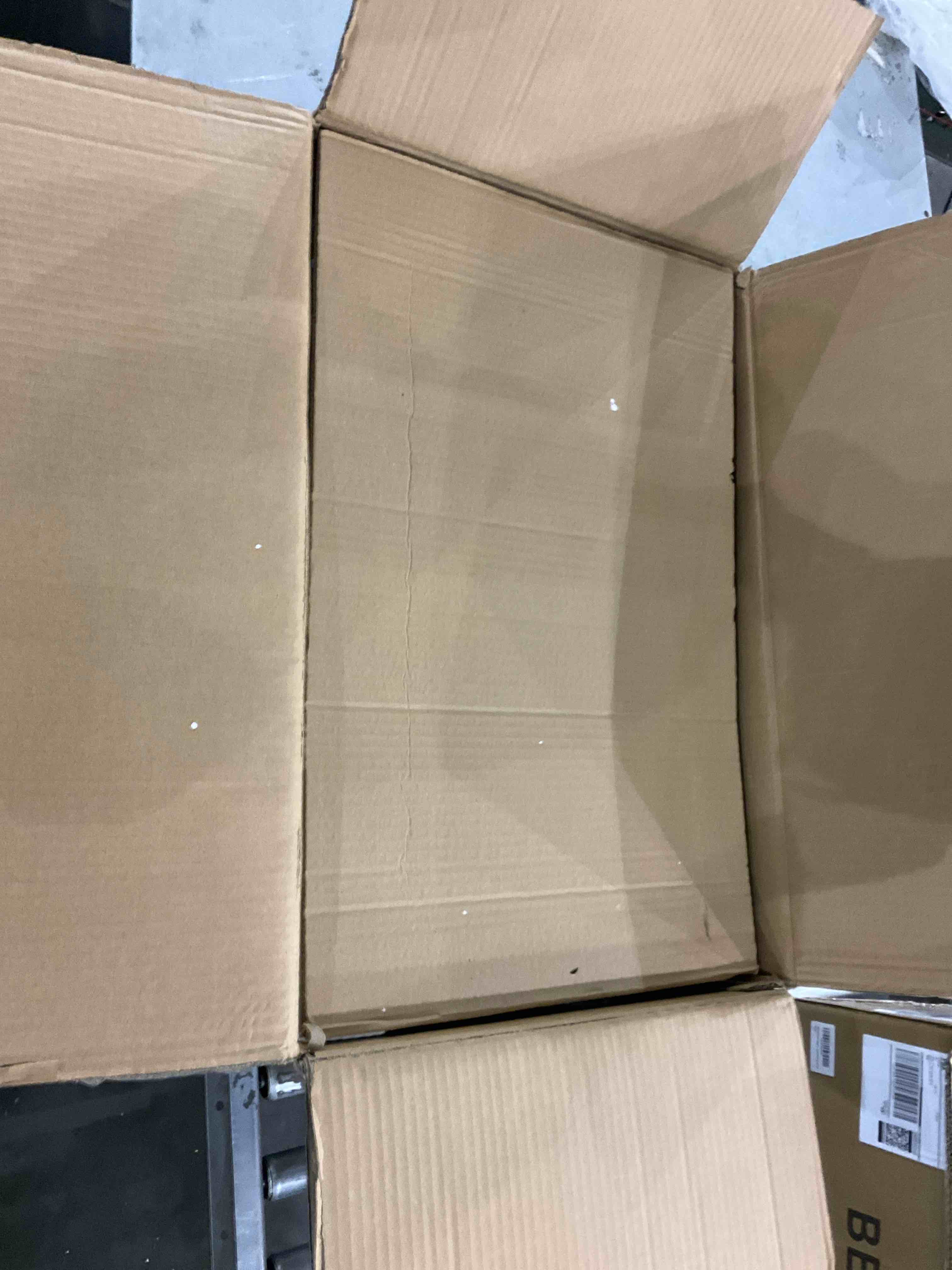 https://s3.amazonaws.com/lotting-images-prod/bidfta/PPE2503366_1746622243645.jpeg