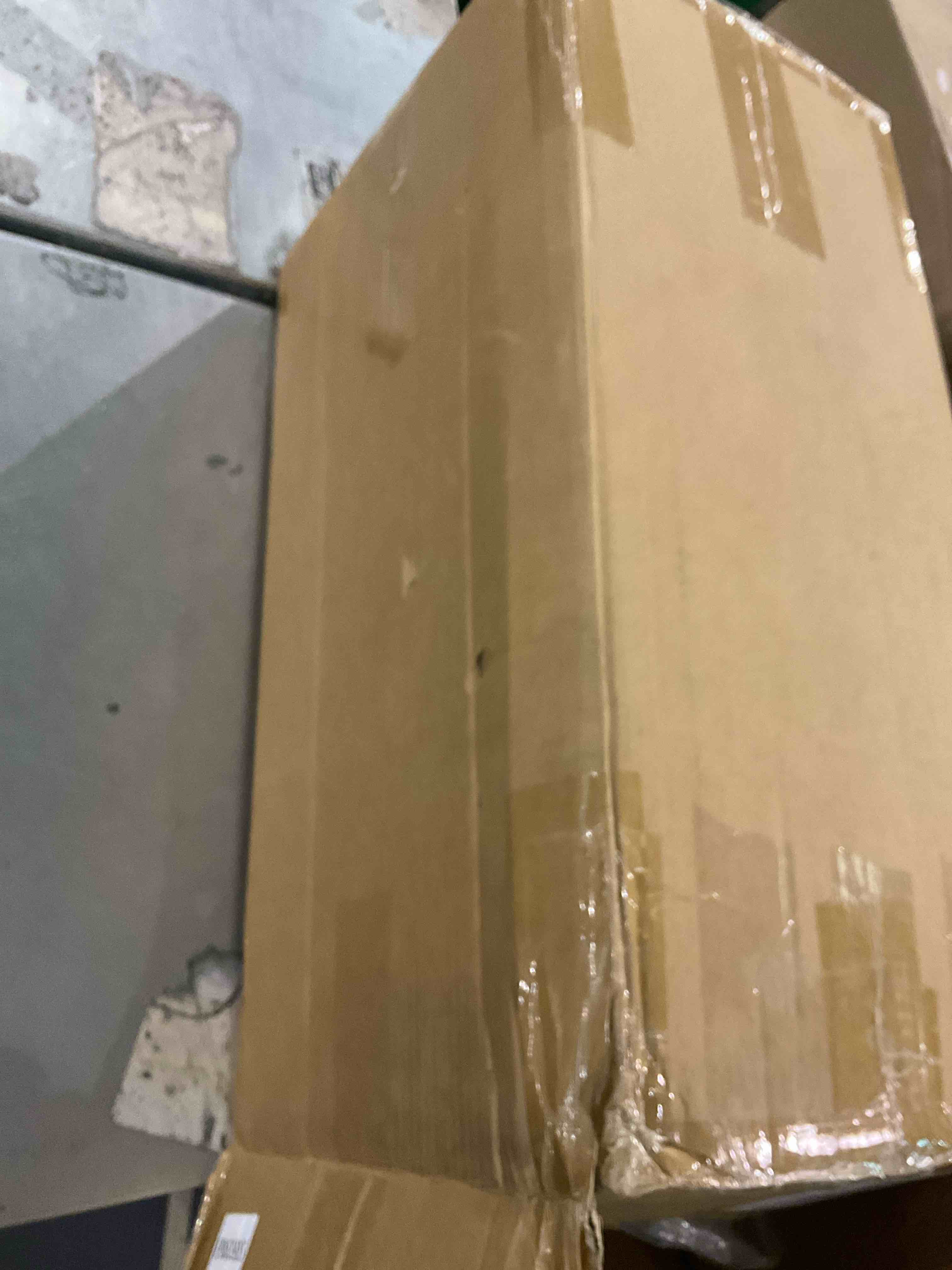 https://s3.amazonaws.com/lotting-images-prod/bidfta/PPE2504004_1746798047215.jpeg