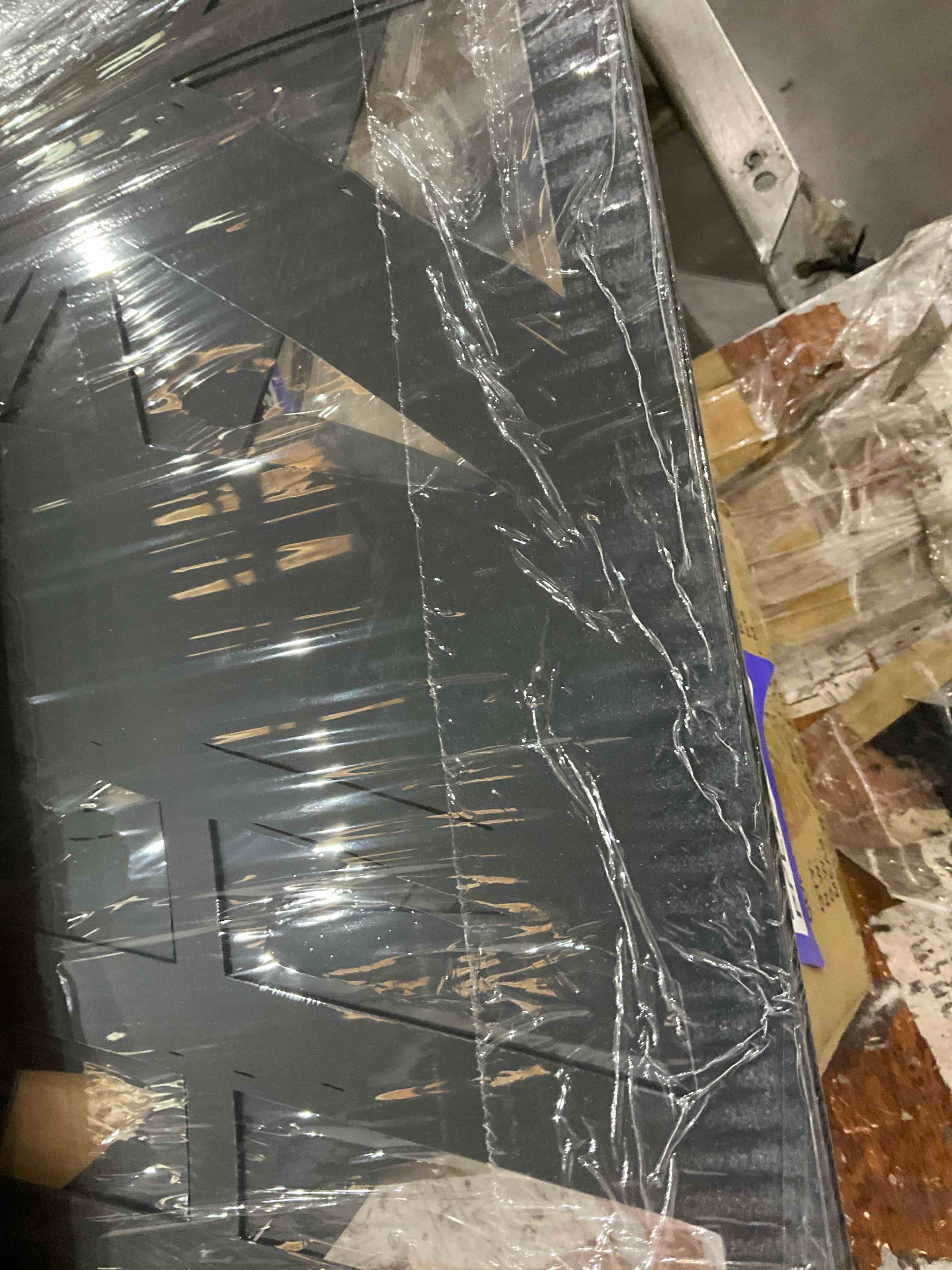 https://s3.amazonaws.com/lotting-images-prod/bidfta/PPE2504008_1746798331881.jpeg