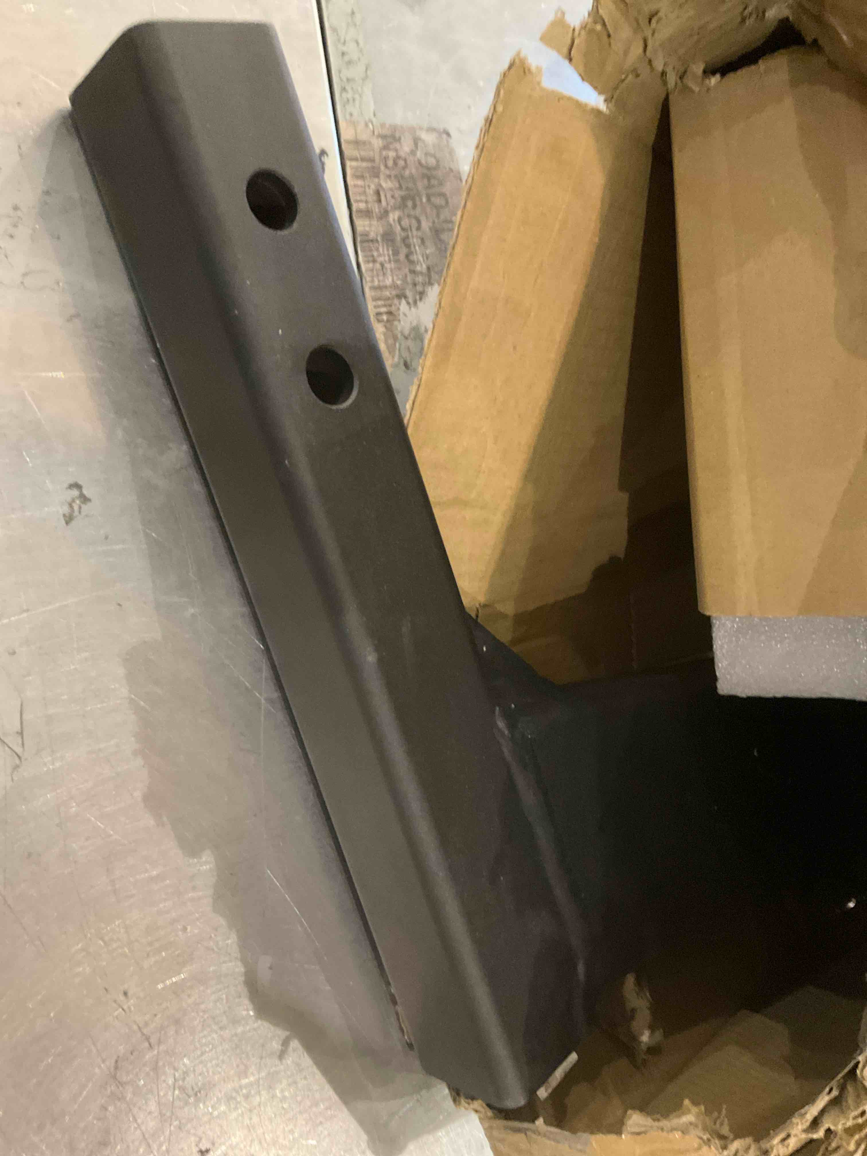 https://s3.amazonaws.com/lotting-images-prod/bidfta/PPE2504026_1746797920937.jpeg
