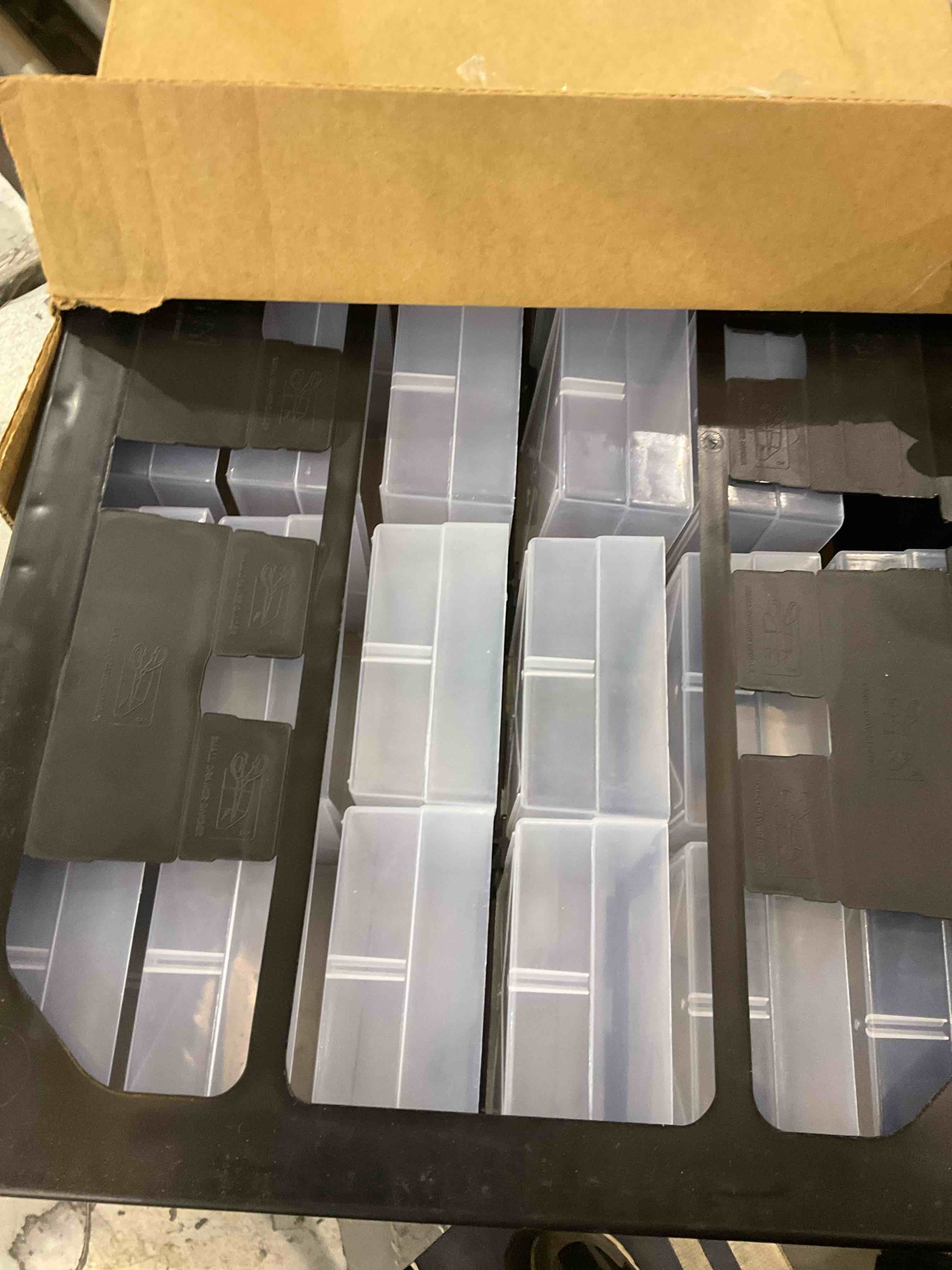 https://s3.amazonaws.com/lotting-images-prod/bidfta/PPE2504104_1746805680017.jpeg