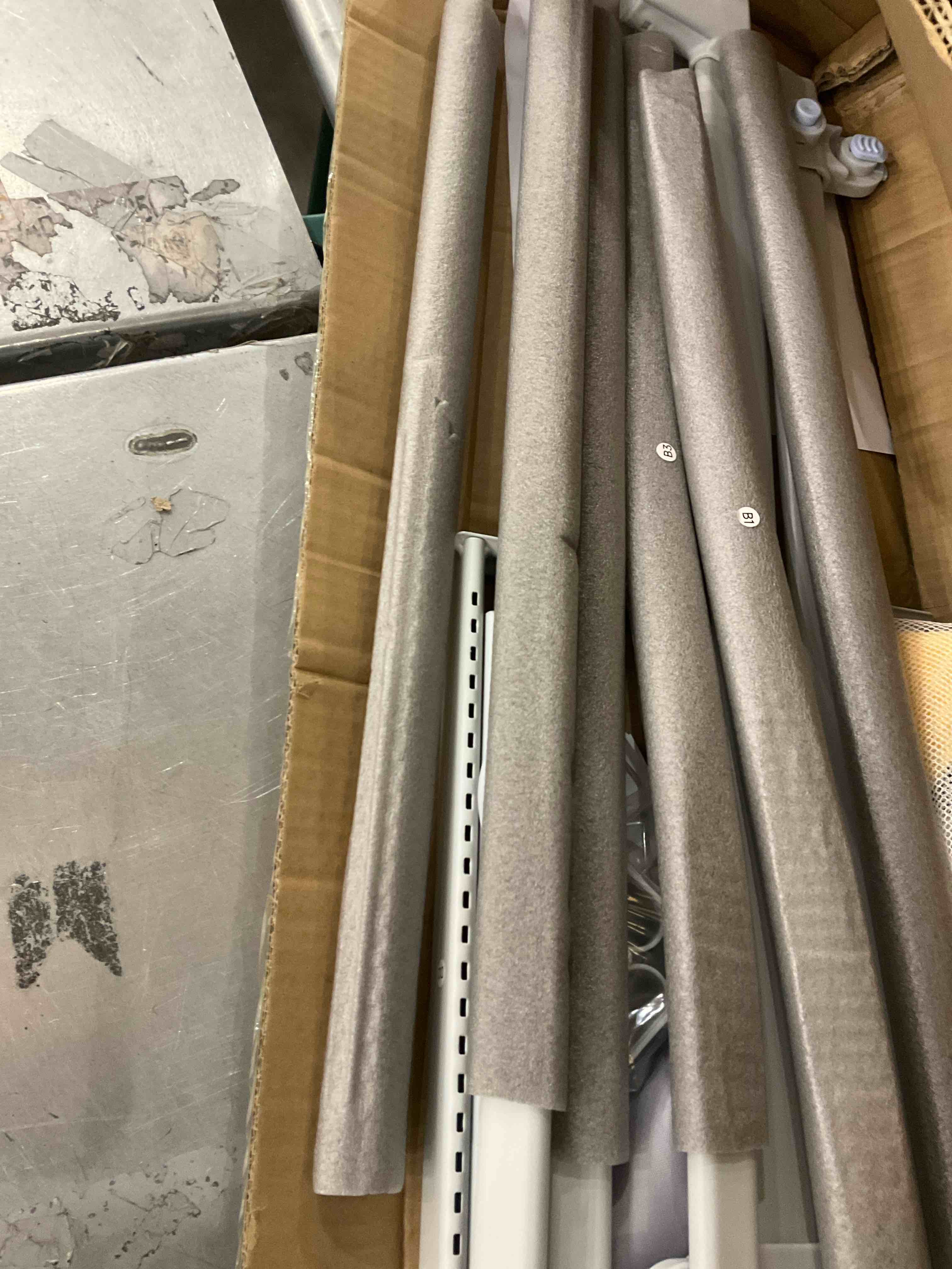 https://s3.amazonaws.com/lotting-images-prod/bidfta/PPE2504131_1746808924375.jpeg