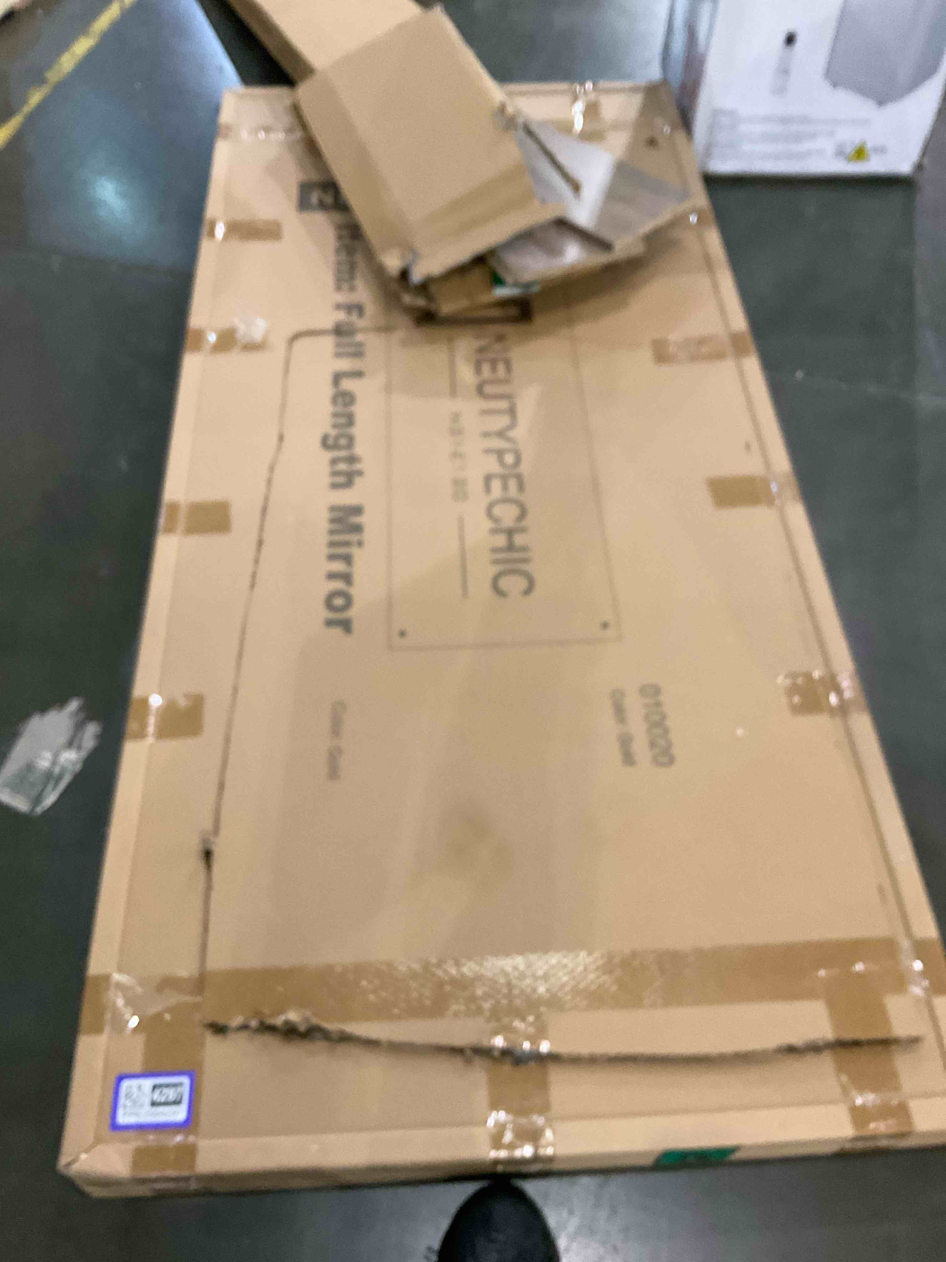 https://s3.amazonaws.com/lotting-images-prod/bidfta/PPE2504297_1747139162973.jpeg