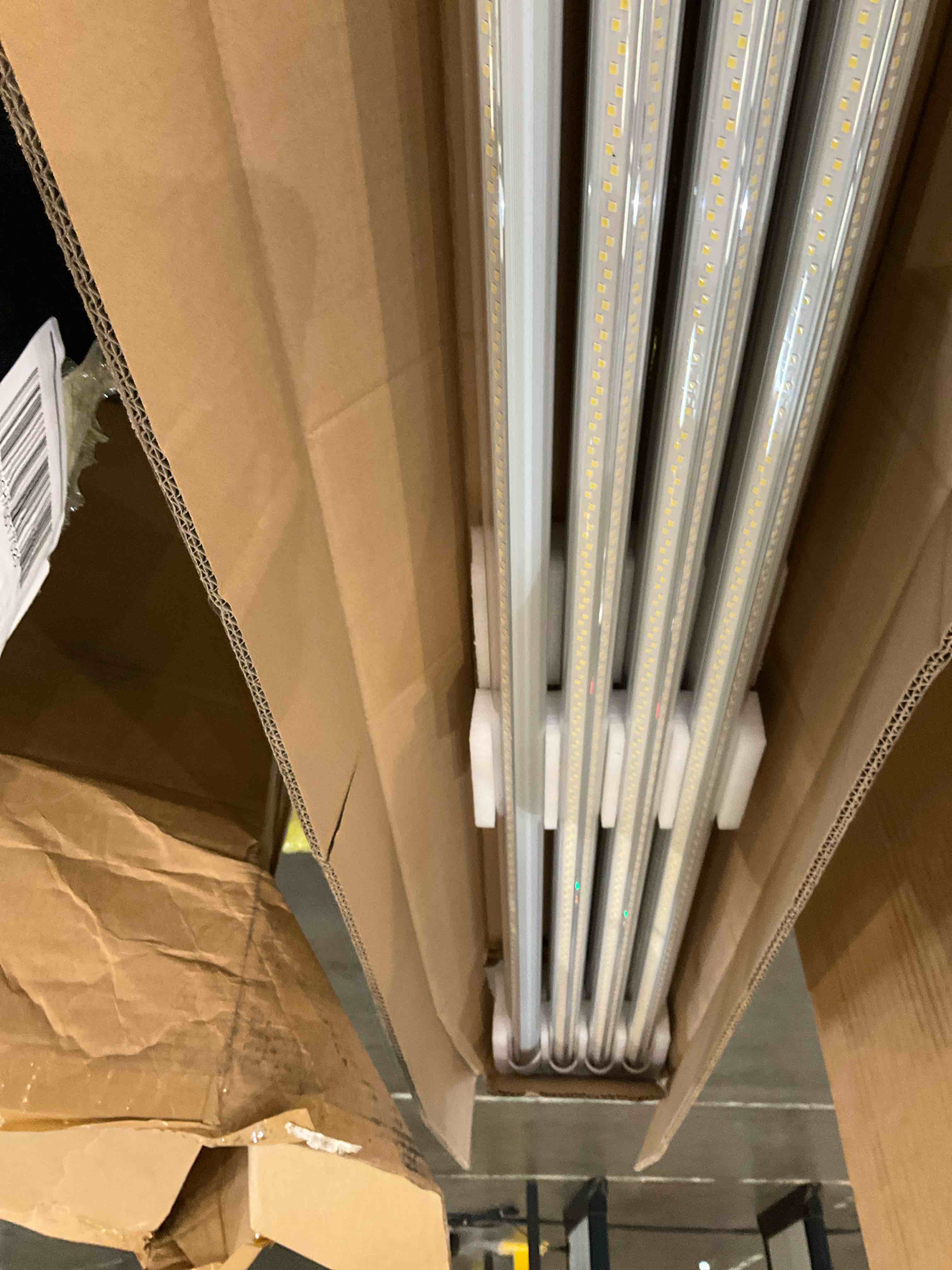 https://s3.amazonaws.com/lotting-images-prod/bidfta/PPE2504688_1747829506132.jpeg