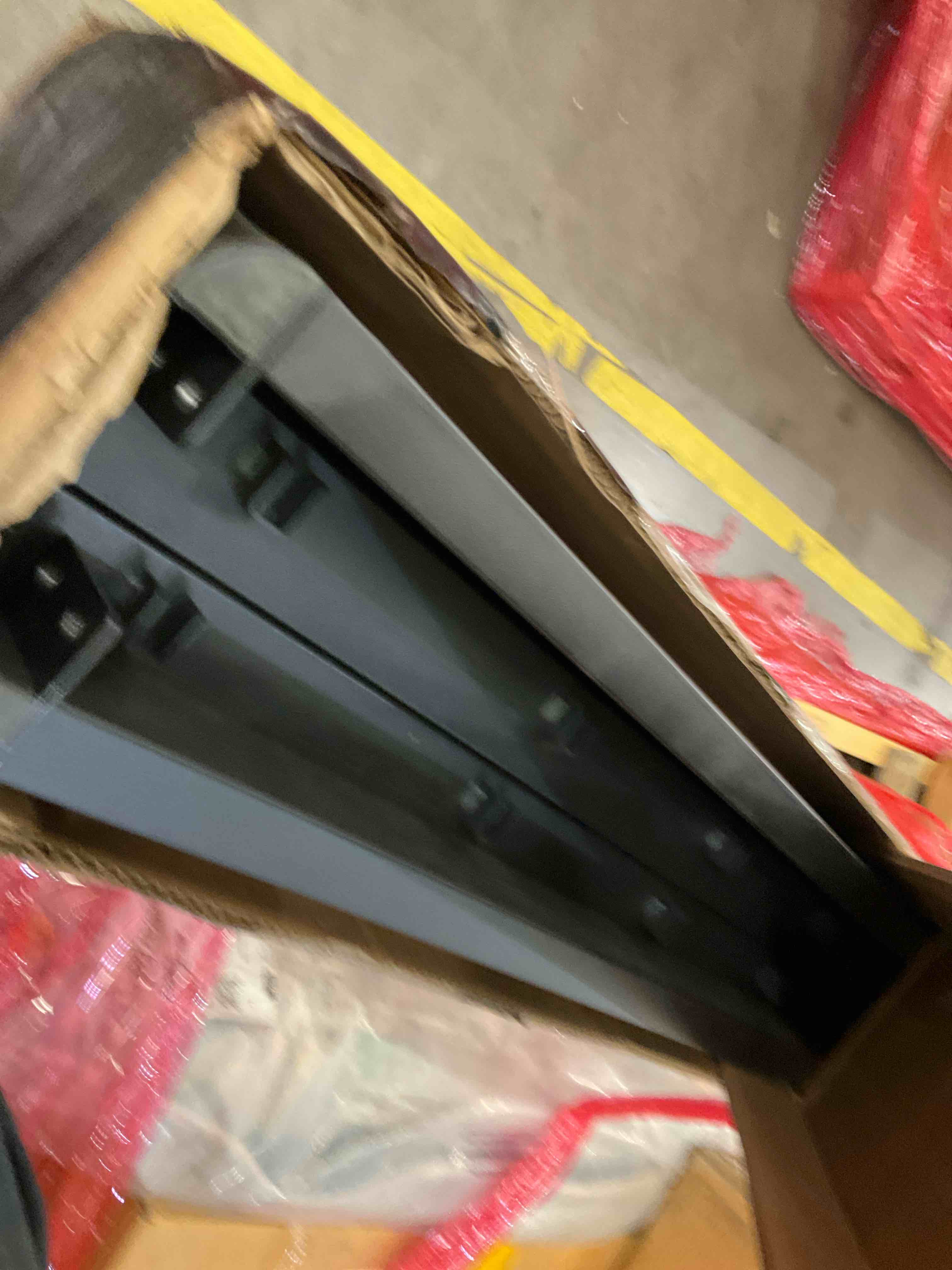 https://s3.amazonaws.com/lotting-images-prod/bidfta/PPE2504724_1747835921104.jpeg