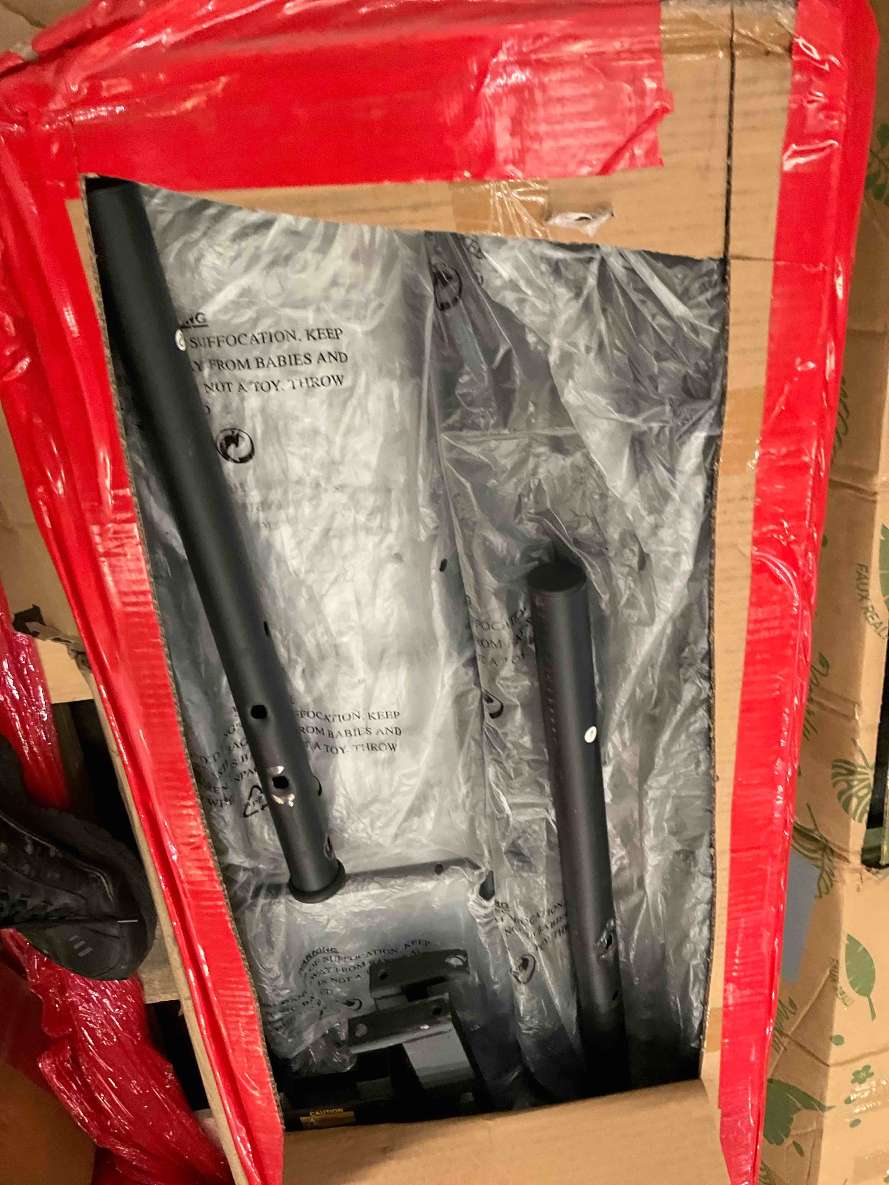 https://s3.amazonaws.com/lotting-images-prod/bidfta/PPE2504863_1747854461786.jpeg