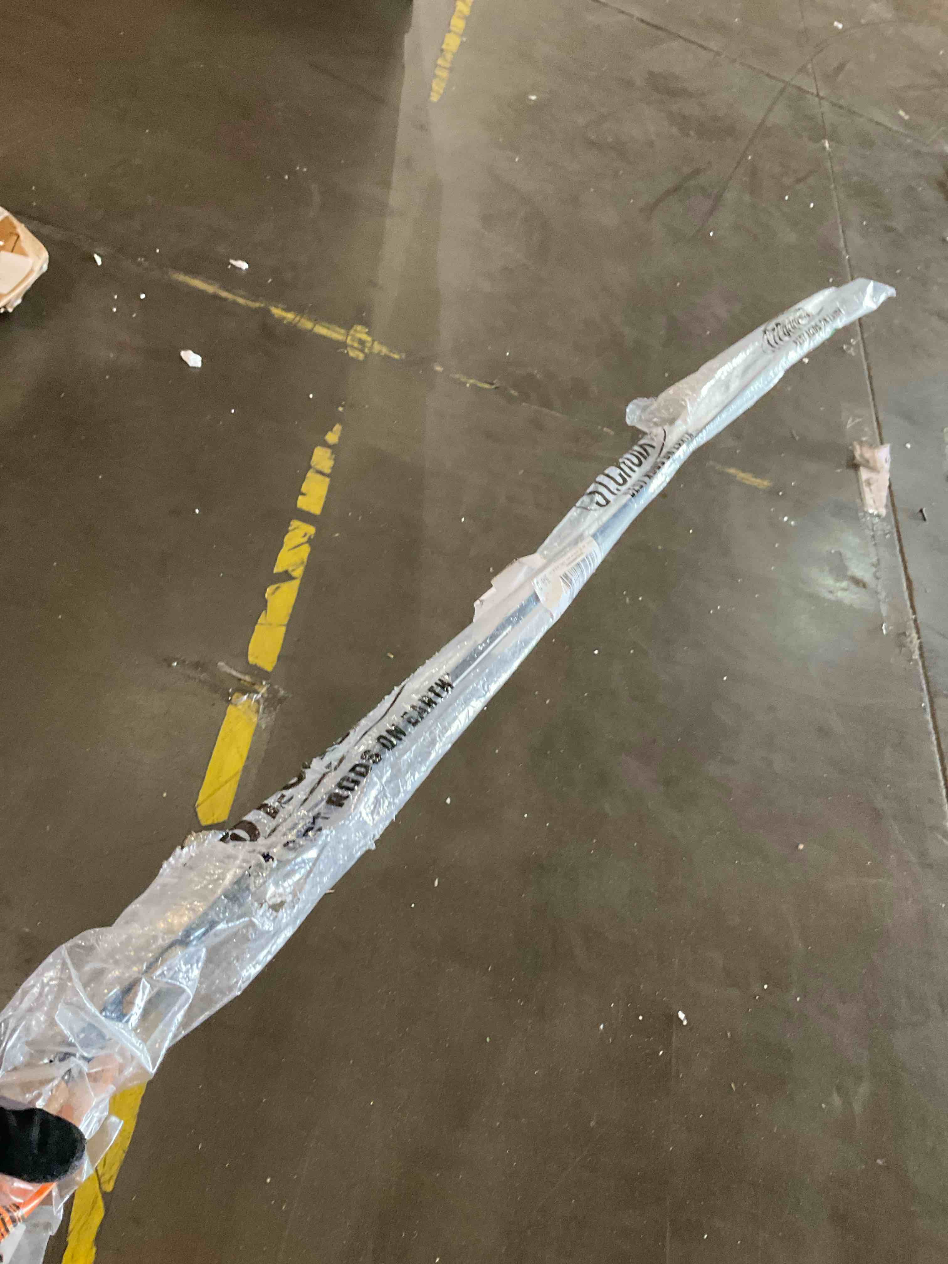 https://s3.amazonaws.com/lotting-images-prod/bidfta/PPE2505004_1747917442565.jpeg