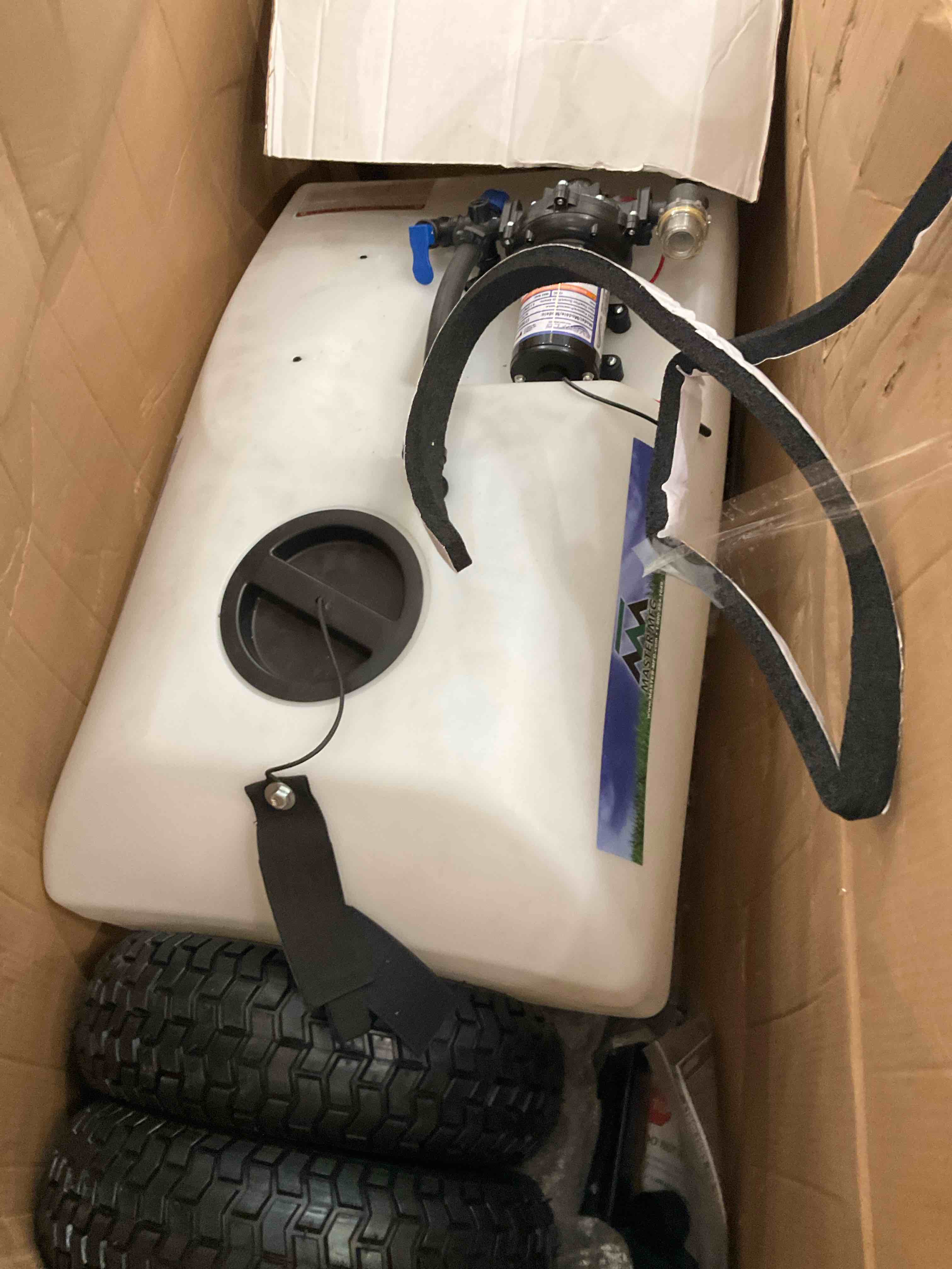 https://s3.amazonaws.com/lotting-images-prod/bidfta/PPE2505032_1747921084783.jpeg