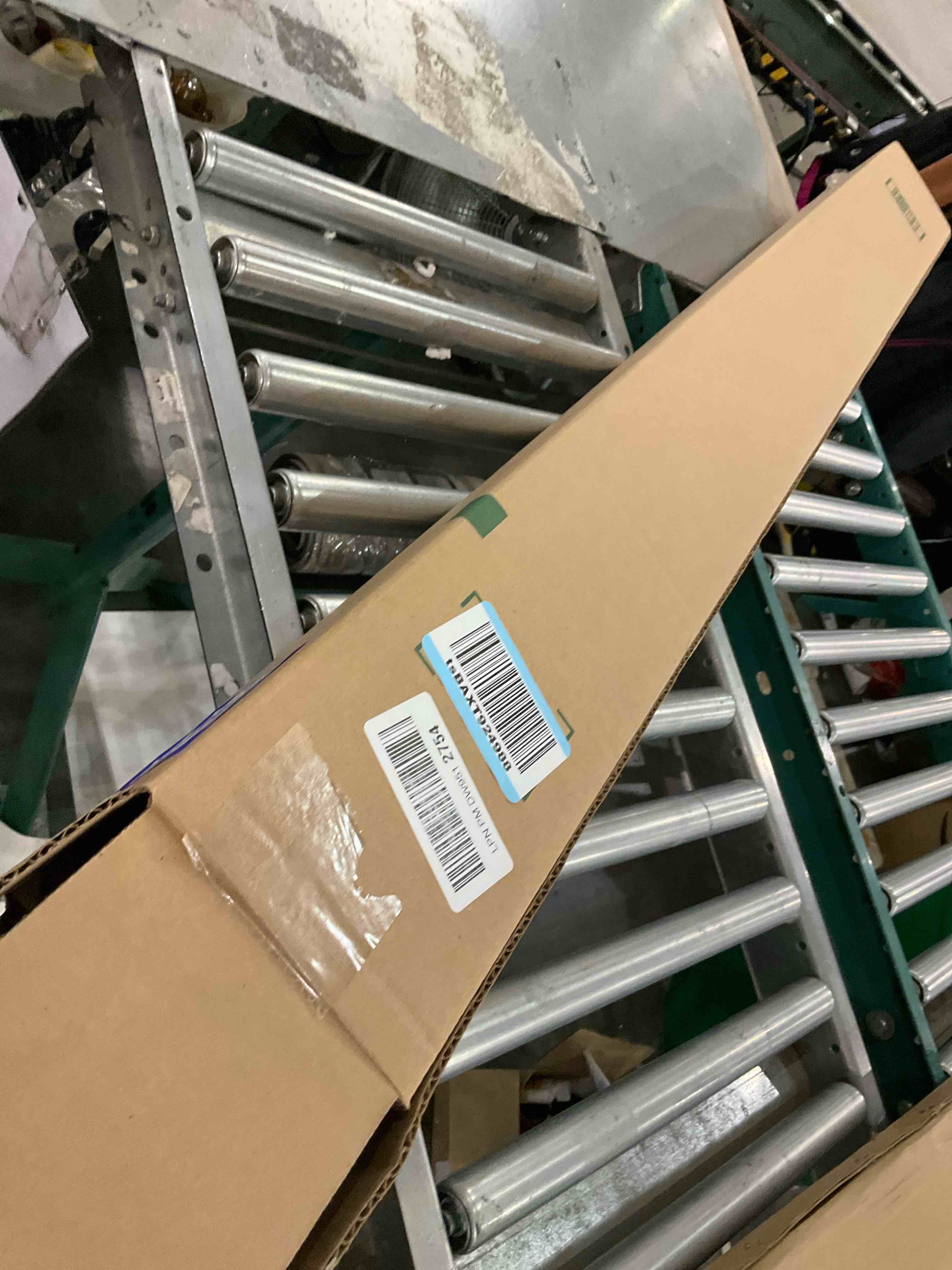 https://s3.amazonaws.com/lotting-images-prod/bidfta/PPE2505693_1748360236789.jpeg