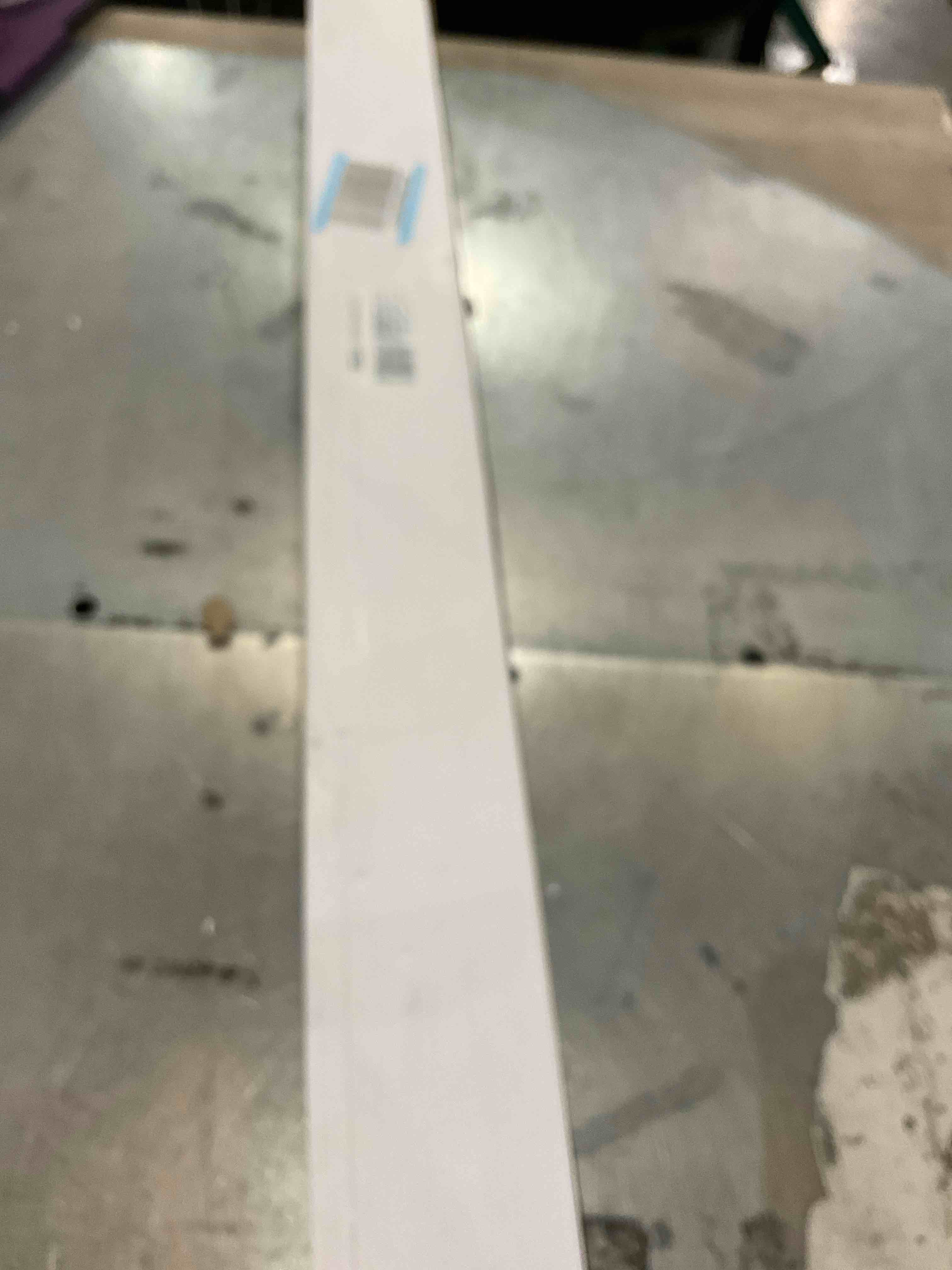 https://s3.amazonaws.com/lotting-images-prod/bidfta/PPE2505936_1748956775530.jpeg