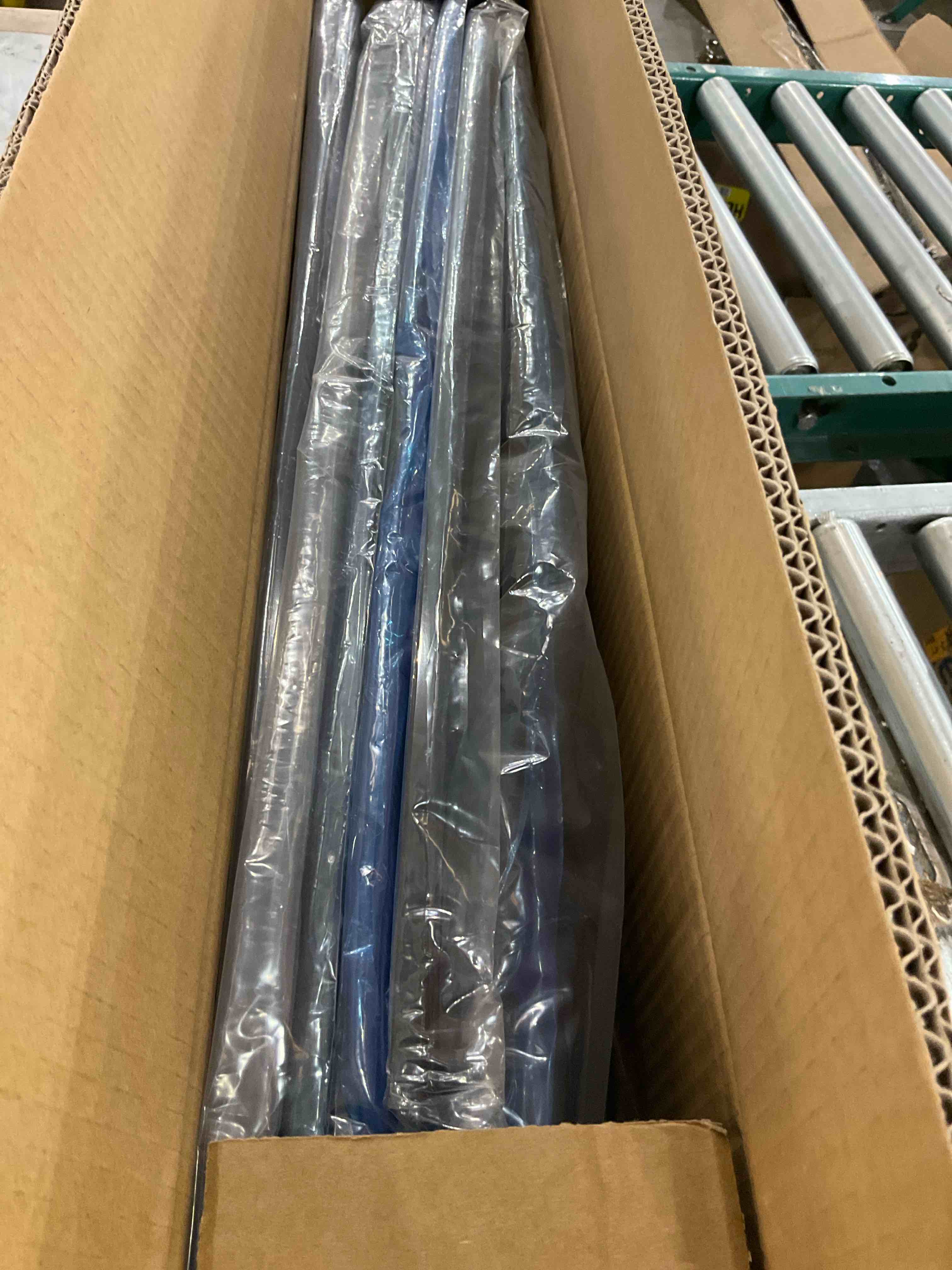 https://s3.amazonaws.com/lotting-images-prod/bidfta/PPE2505949_1748954702905.jpeg
