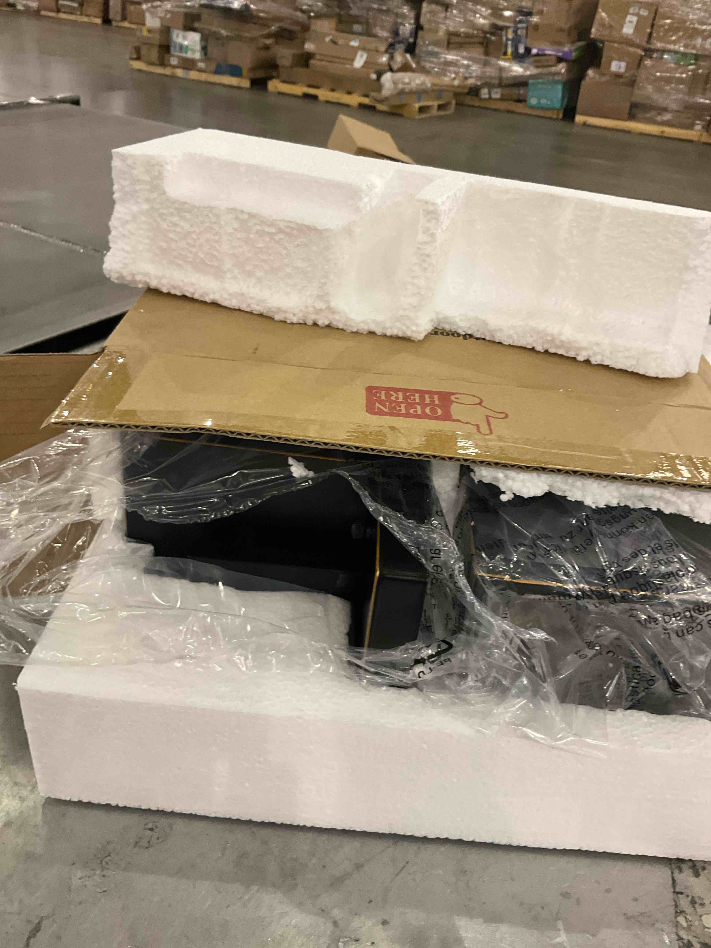 https://s3.amazonaws.com/lotting-images-prod/bidfta/PPE2506027_1747056363510.jpeg