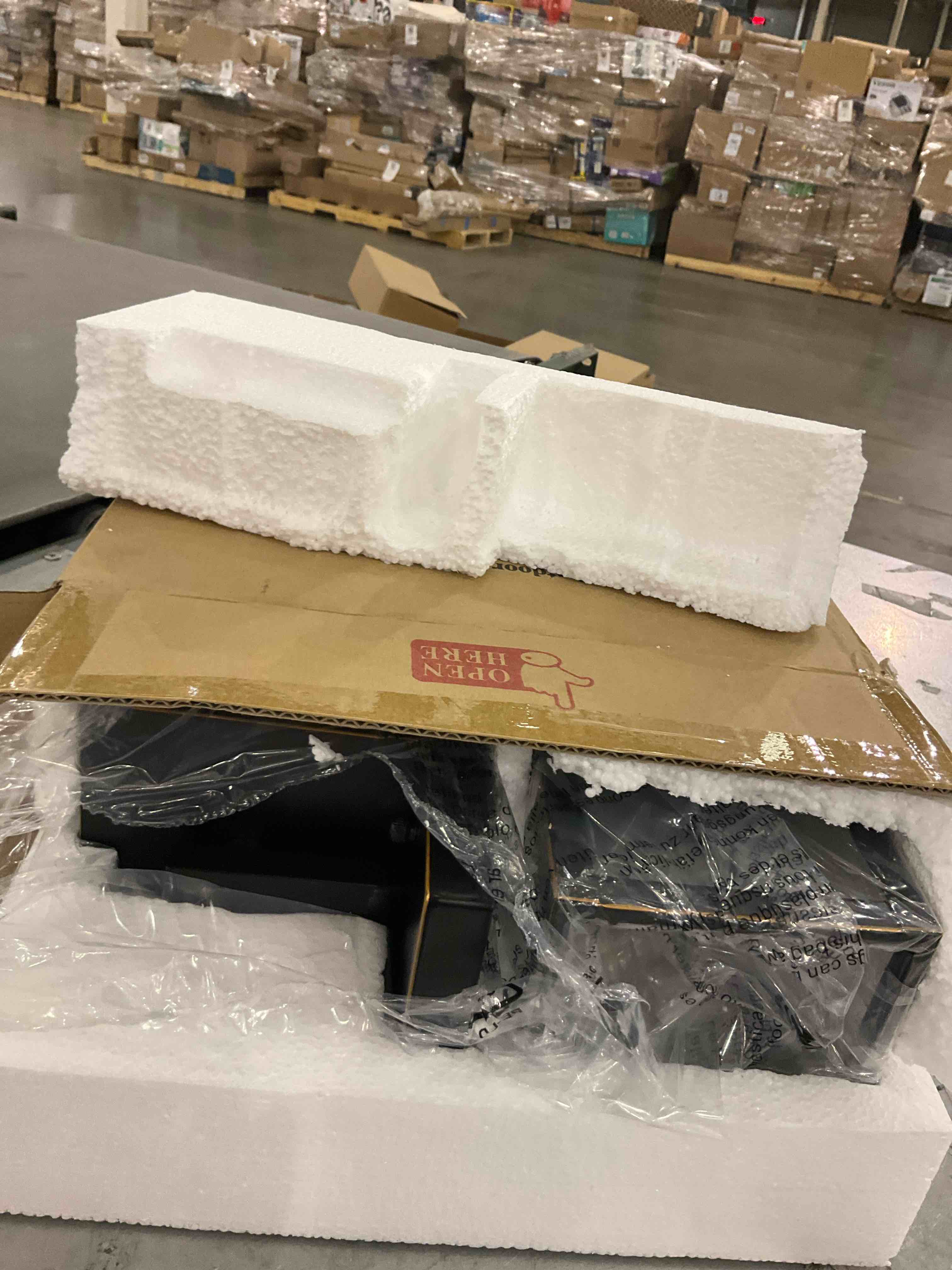 https://s3.amazonaws.com/lotting-images-prod/bidfta/PPE2506027_1747056365501.jpeg