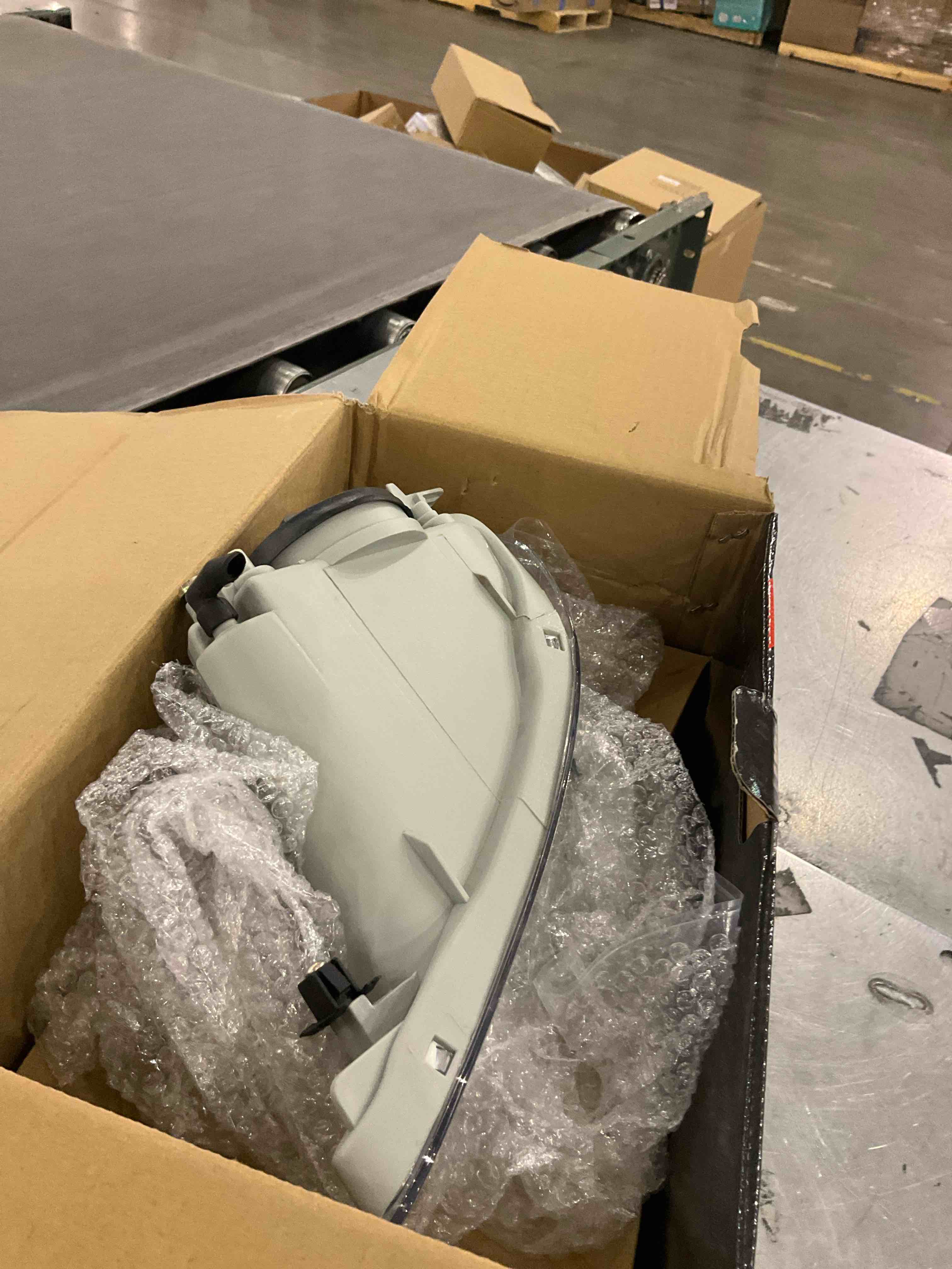 https://s3.amazonaws.com/lotting-images-prod/bidfta/PPE2506032_1747056873741.jpeg