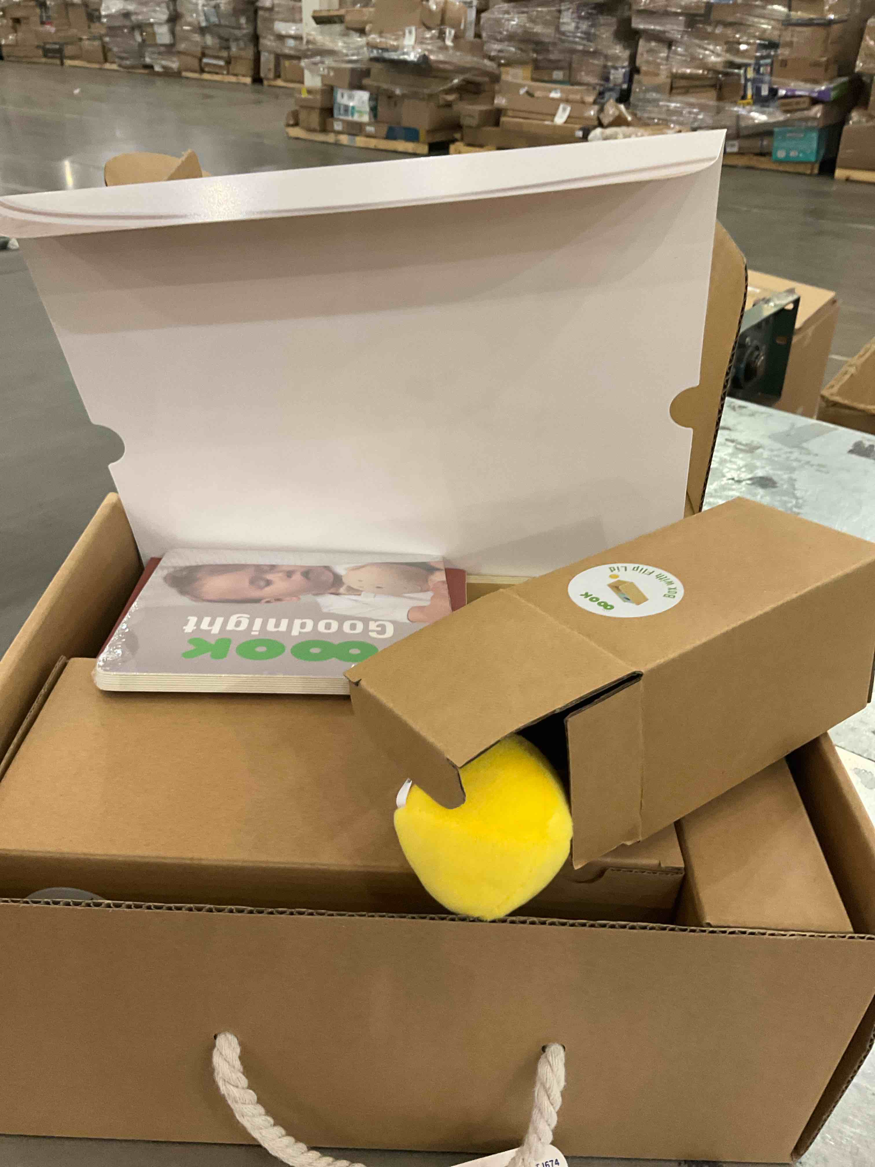 https://s3.amazonaws.com/lotting-images-prod/bidfta/PPE2506058_1747061837160.jpeg