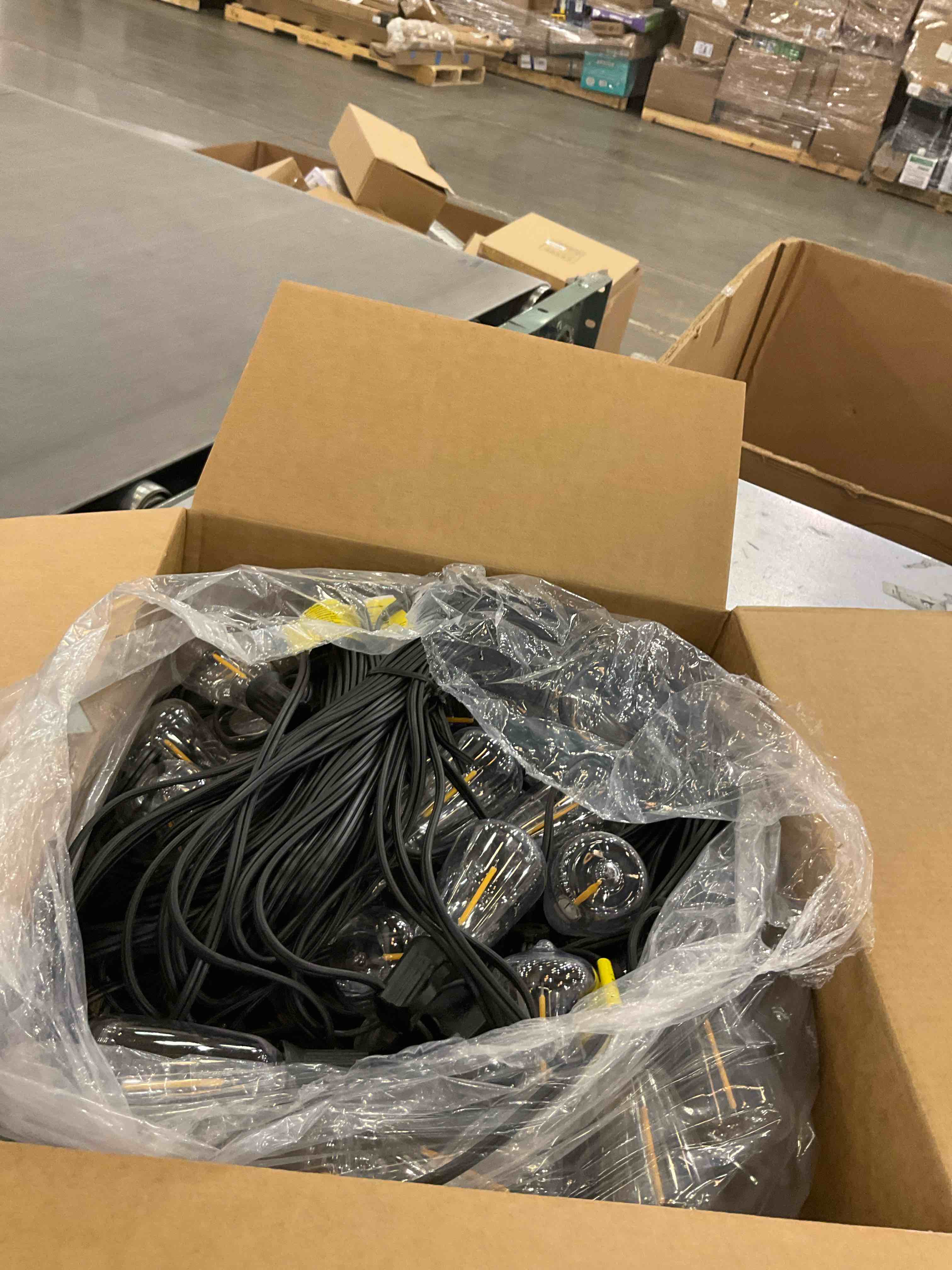 https://s3.amazonaws.com/lotting-images-prod/bidfta/PPE2506319_1747062274505.jpeg