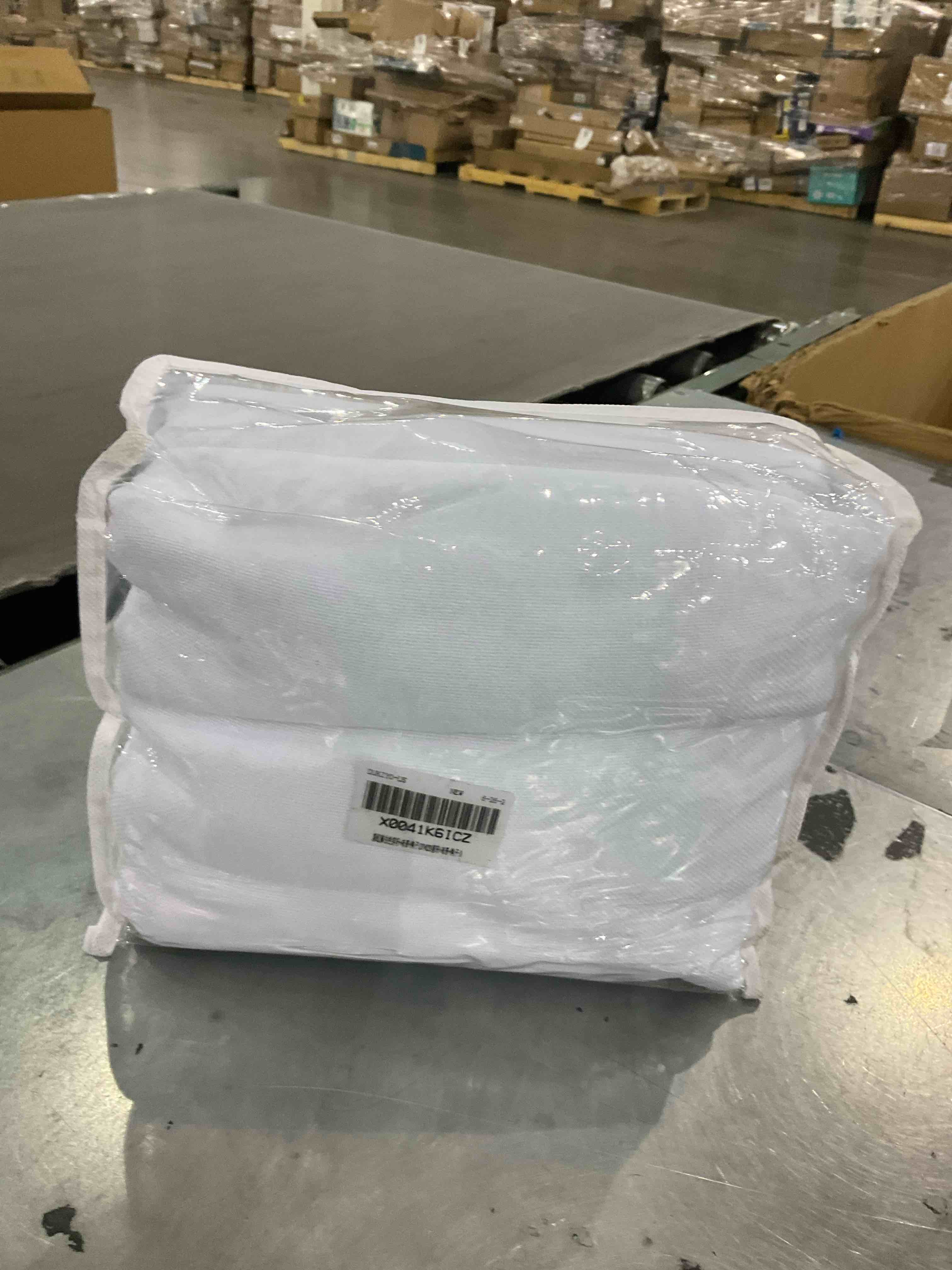 https://s3.amazonaws.com/lotting-images-prod/bidfta/PPE2506731_1747134482570.jpeg