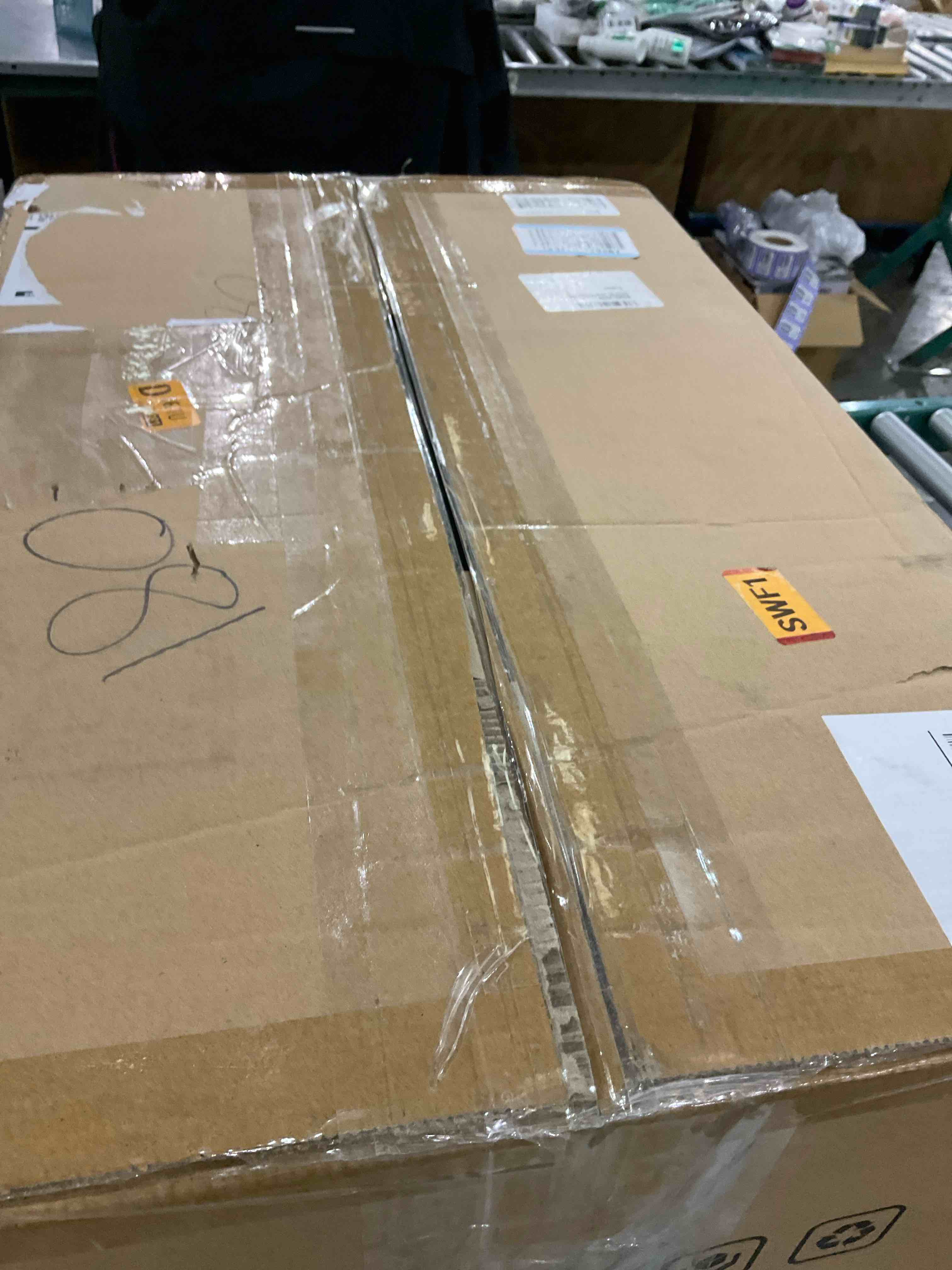 https://s3.amazonaws.com/lotting-images-prod/bidfta/PPE2506811_1747139222669.jpeg