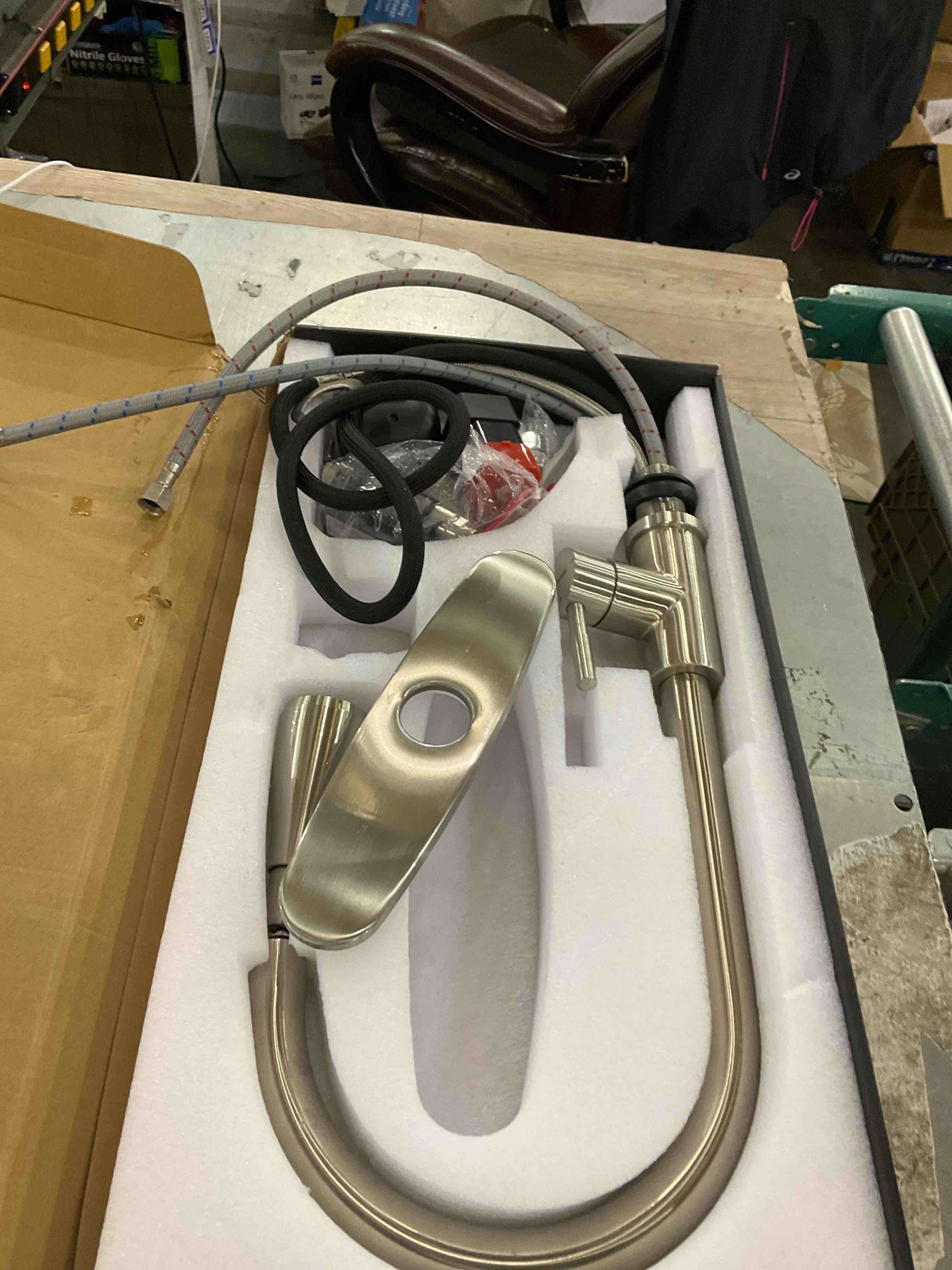 https://s3.amazonaws.com/lotting-images-prod/bidfta/PPE2506873_1747139783530.jpeg