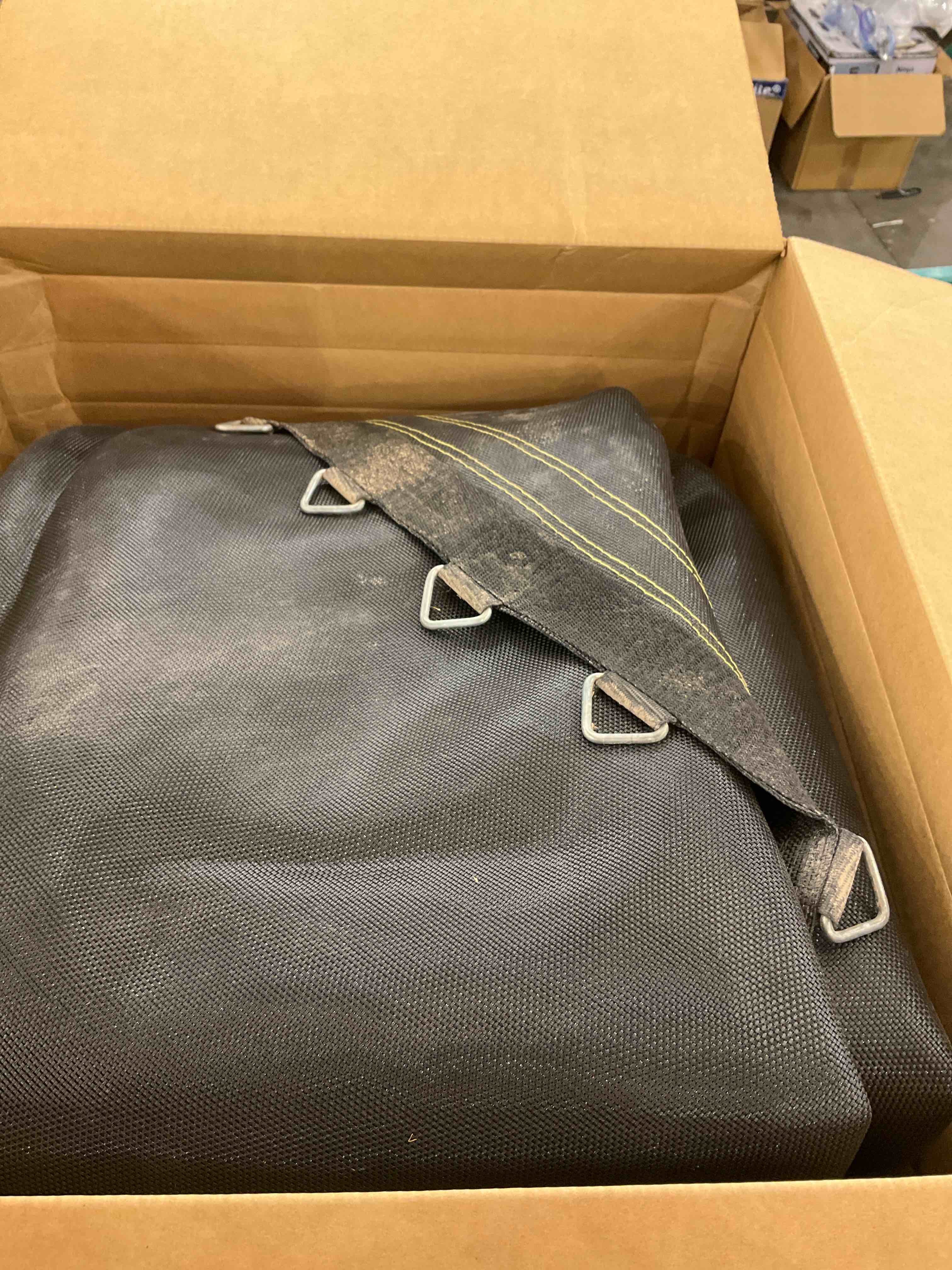 https://s3.amazonaws.com/lotting-images-prod/bidfta/PPE2507174_1747149758822.jpeg