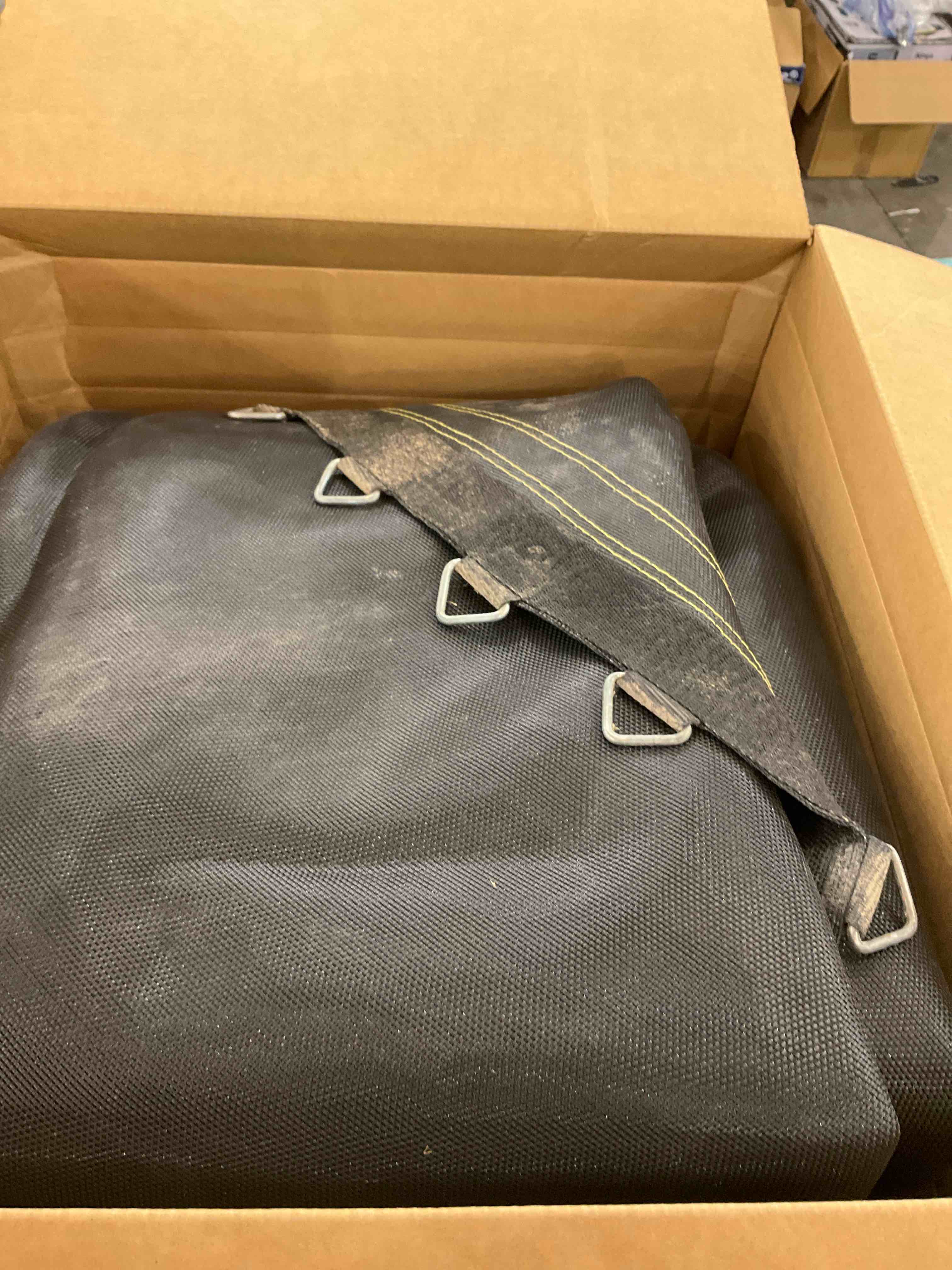 https://s3.amazonaws.com/lotting-images-prod/bidfta/PPE2507174_1747149759800.jpeg