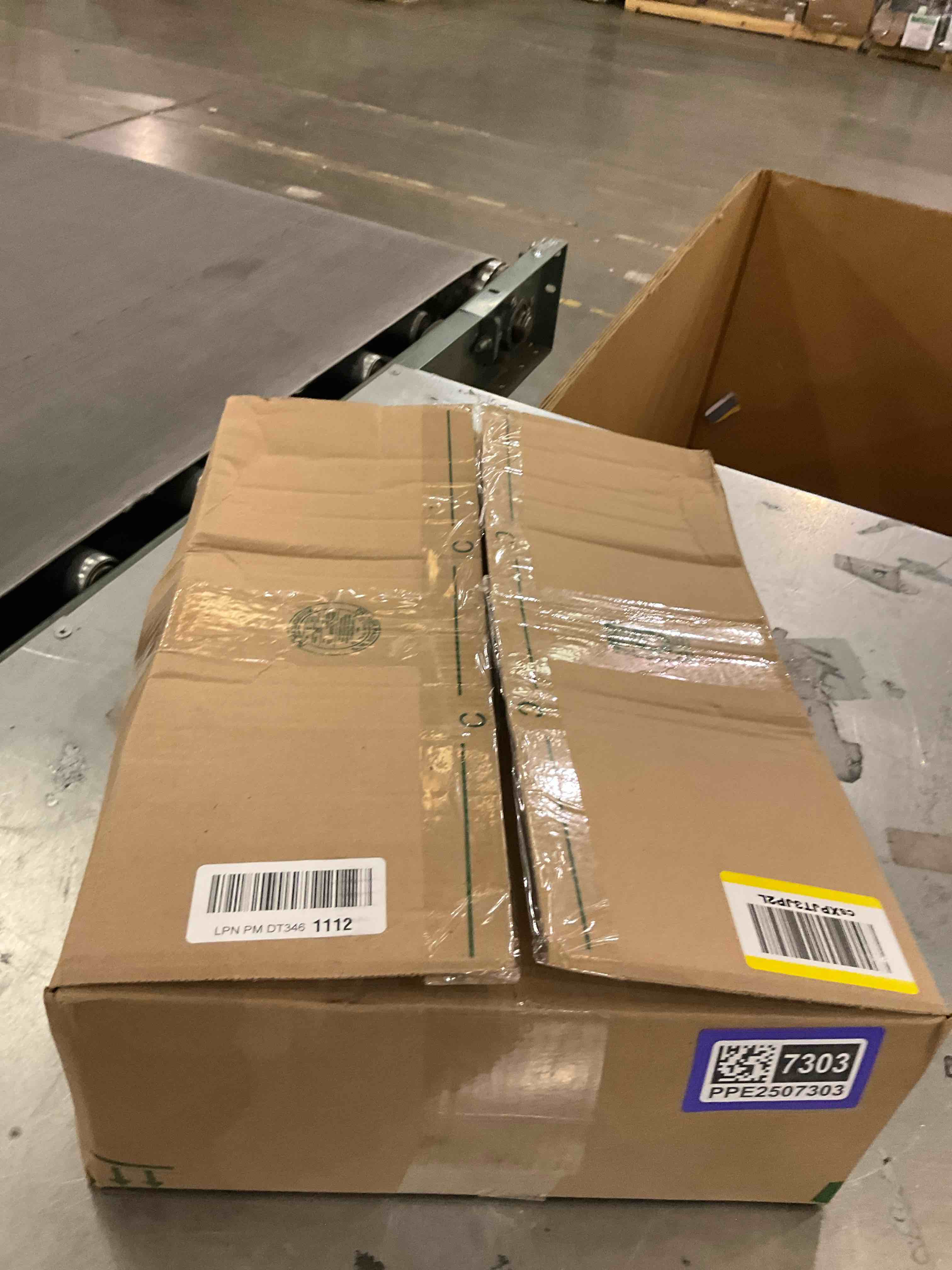 https://s3.amazonaws.com/lotting-images-prod/bidfta/PPE2507303_1747156700984.jpeg