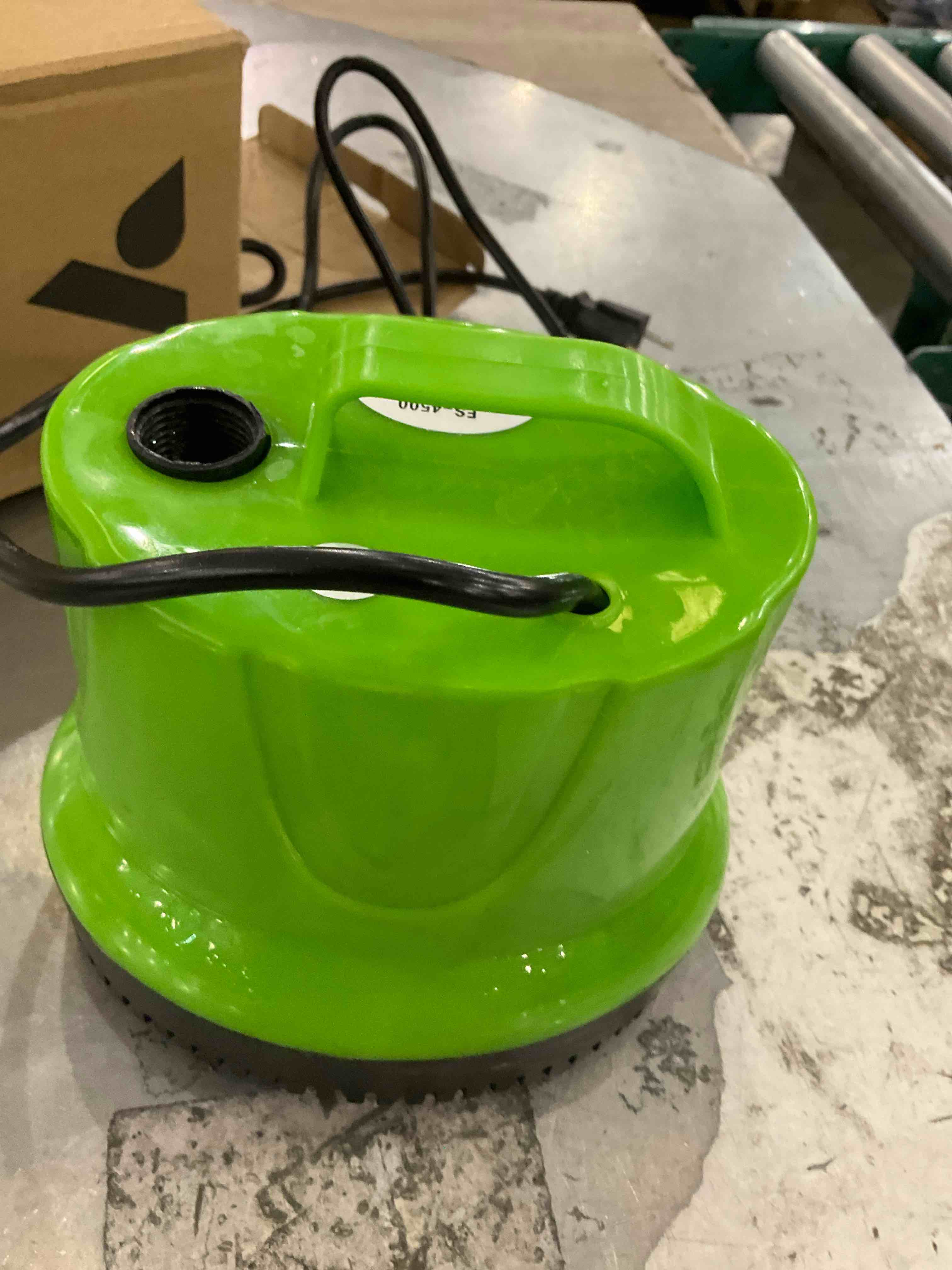 https://s3.amazonaws.com/lotting-images-prod/bidfta/PPE2508590_1747316799071.jpeg